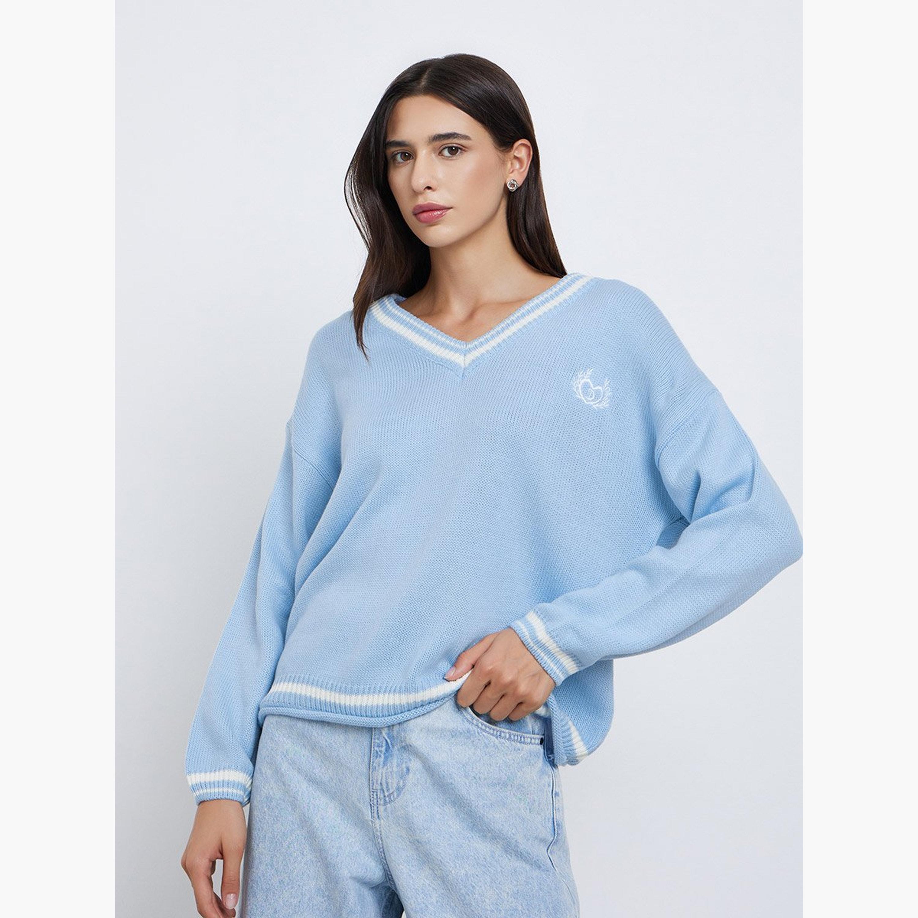 ستايلي - سترة زرقاء مخططة مقاس كبير بفتحة رقبة على شكل حرف V-women-winterwear-cardigansandjumpers-jumpers-image-1
