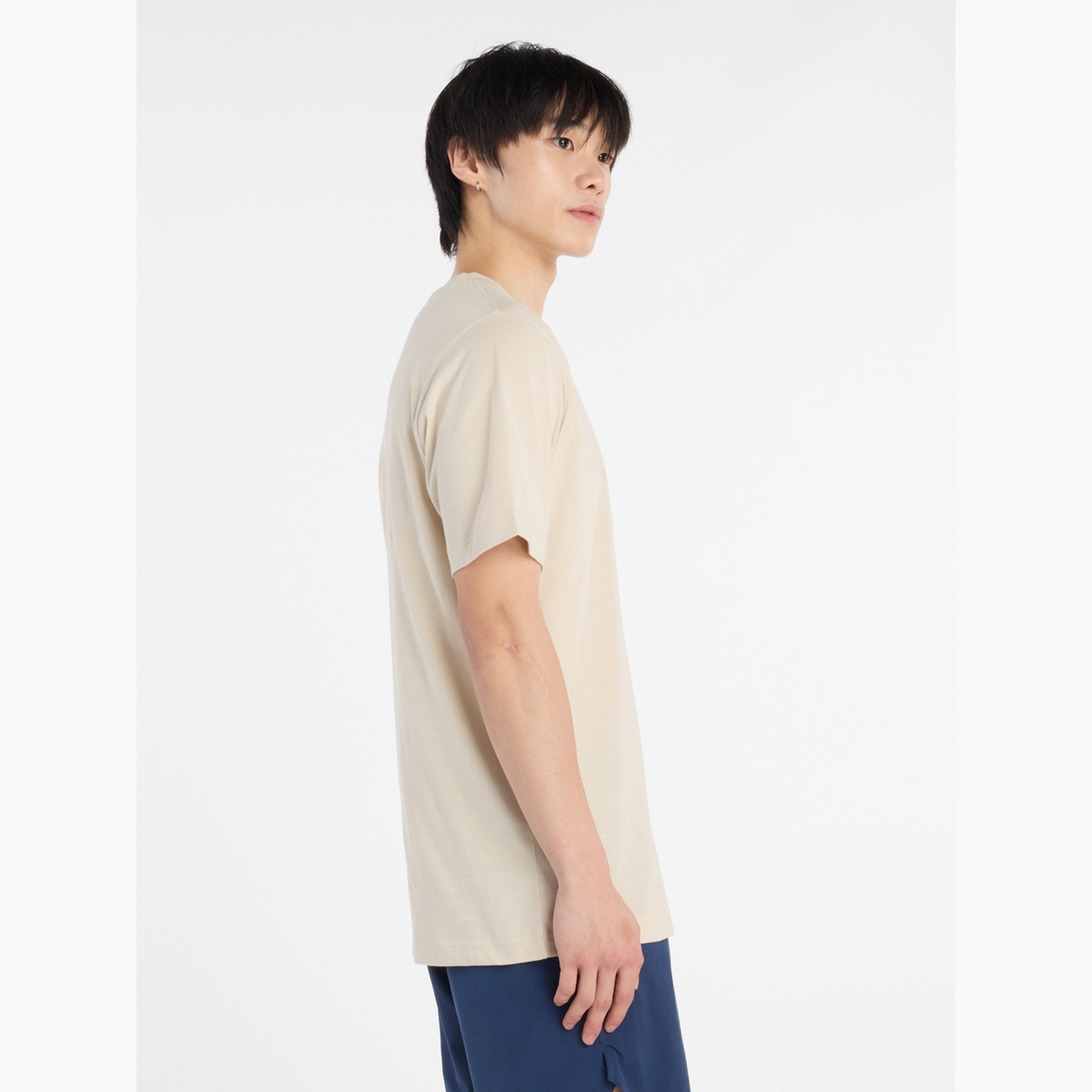 New Balance Men Sport Essentials Speckle Logo Graphic T-Shirt-men-clothing-tshirtsandpolos-tshirts-image-2