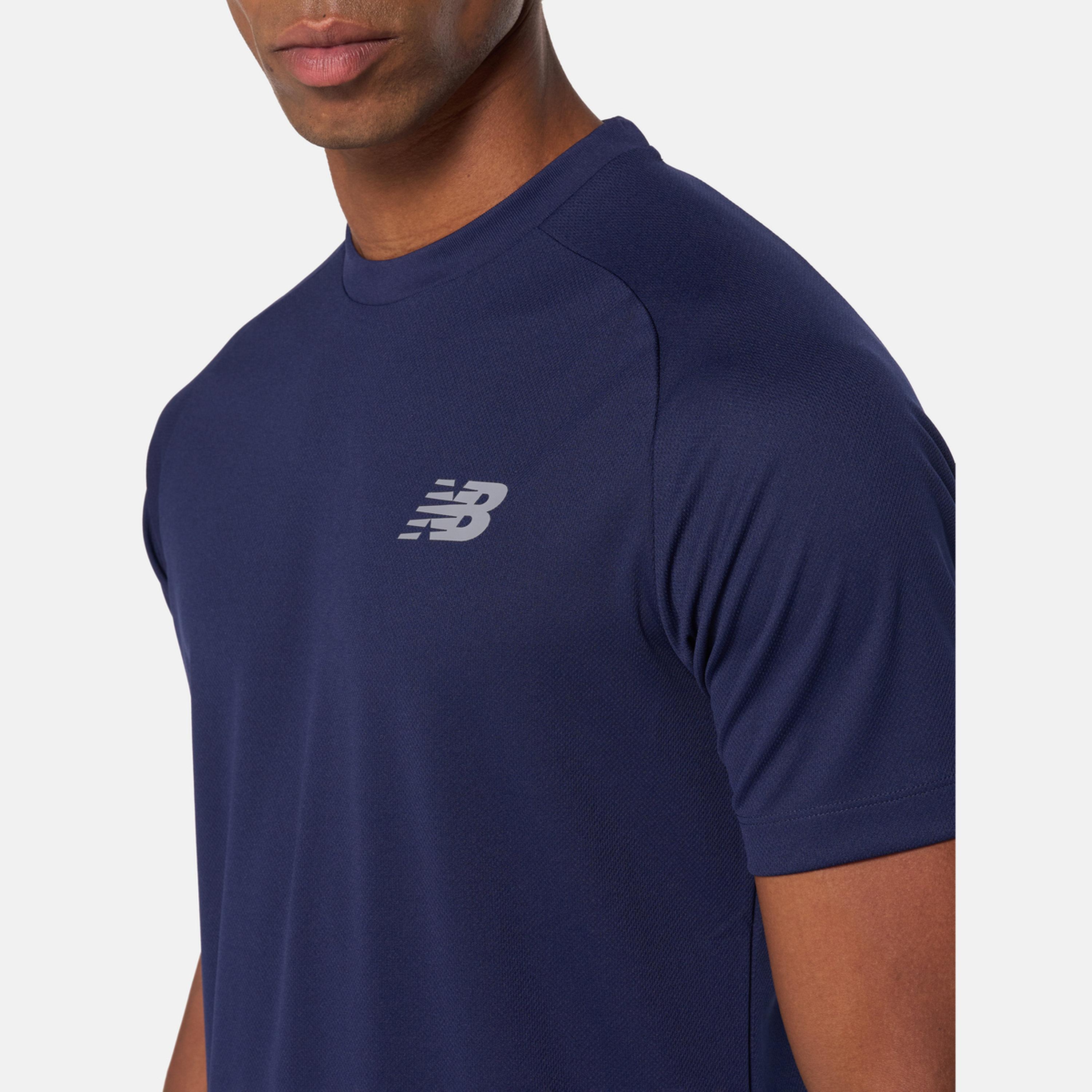 New Balance Men Navy Blue Training T-Shirt-men-clothing-sportswearandactivewear-tshirtsandpolos-image-4