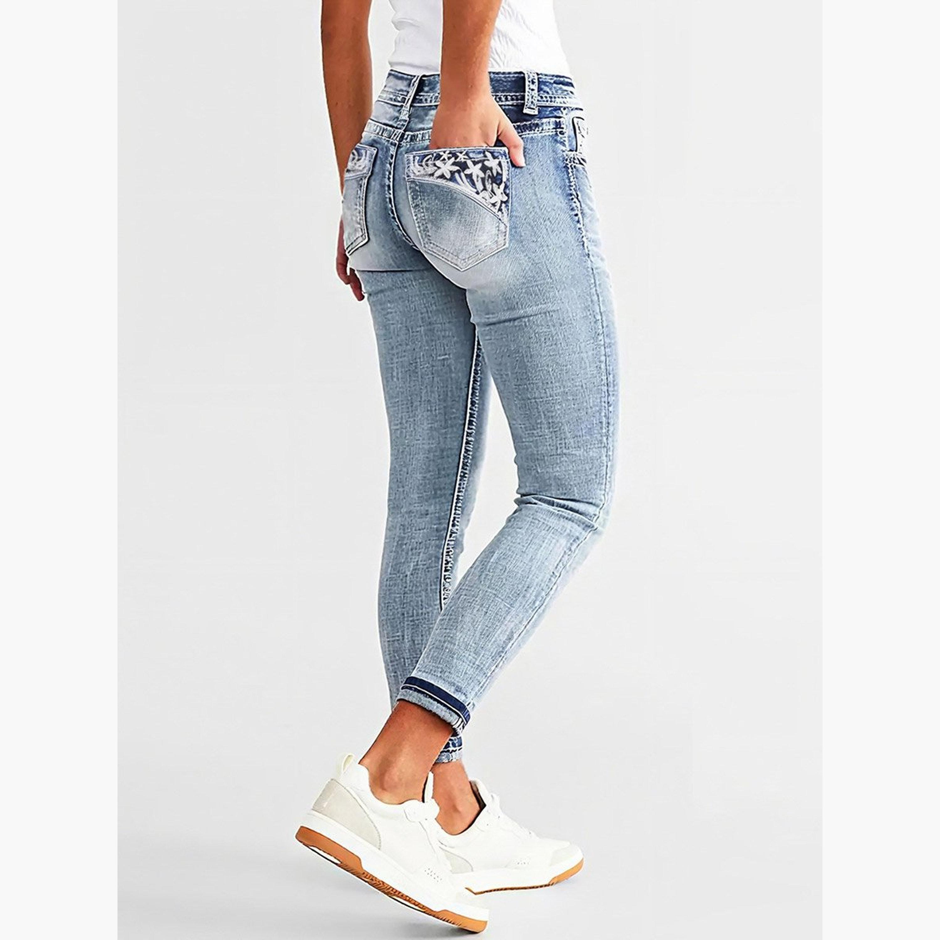 تيك تو - بنطال جينز تصميم نحيف باهتة مع جيب بطبعة زهور-women-clothing-bottoms-jeans-image-2