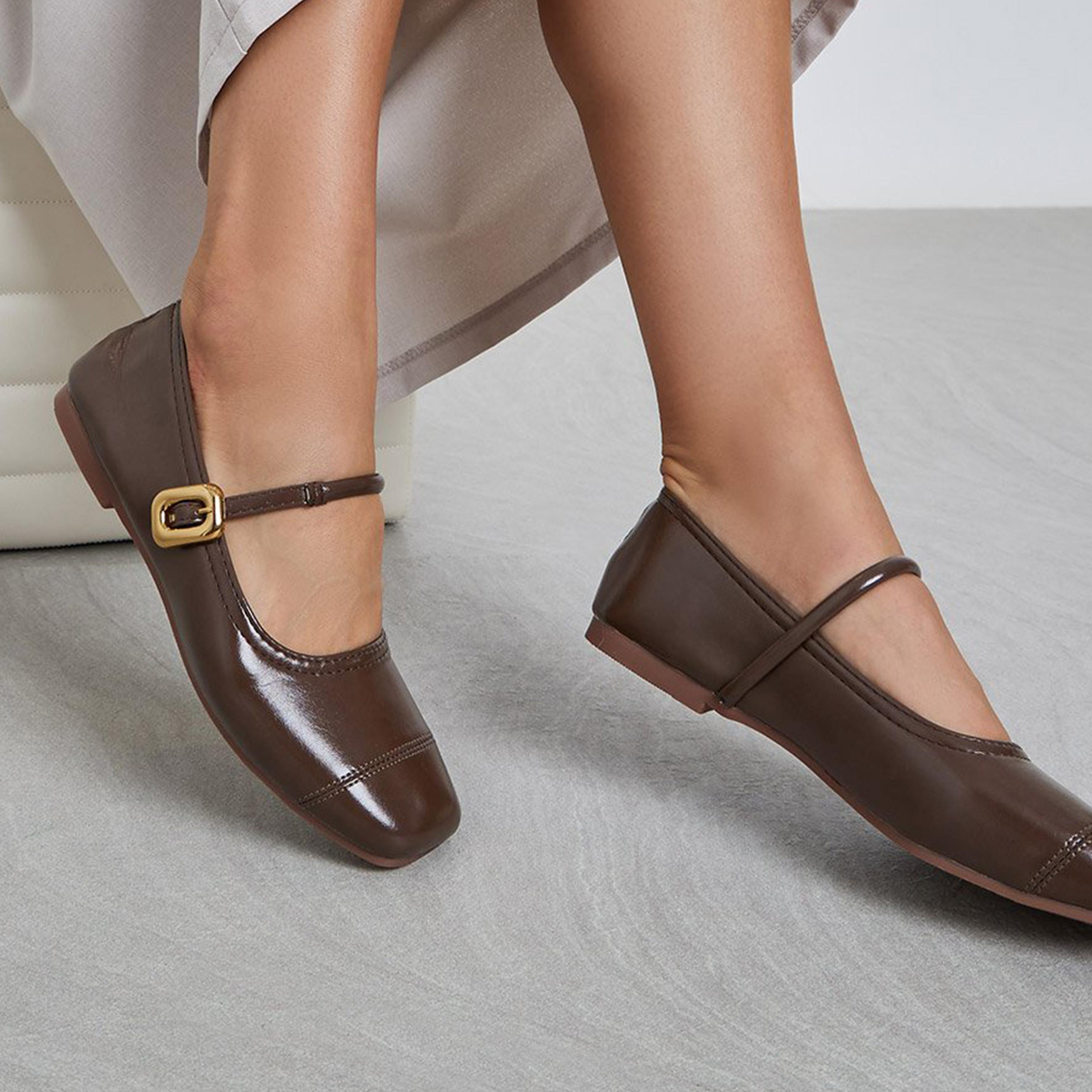 تيك تو - حذاء ماري جين بني مسطح-women-shoes-ballerinas-image-2