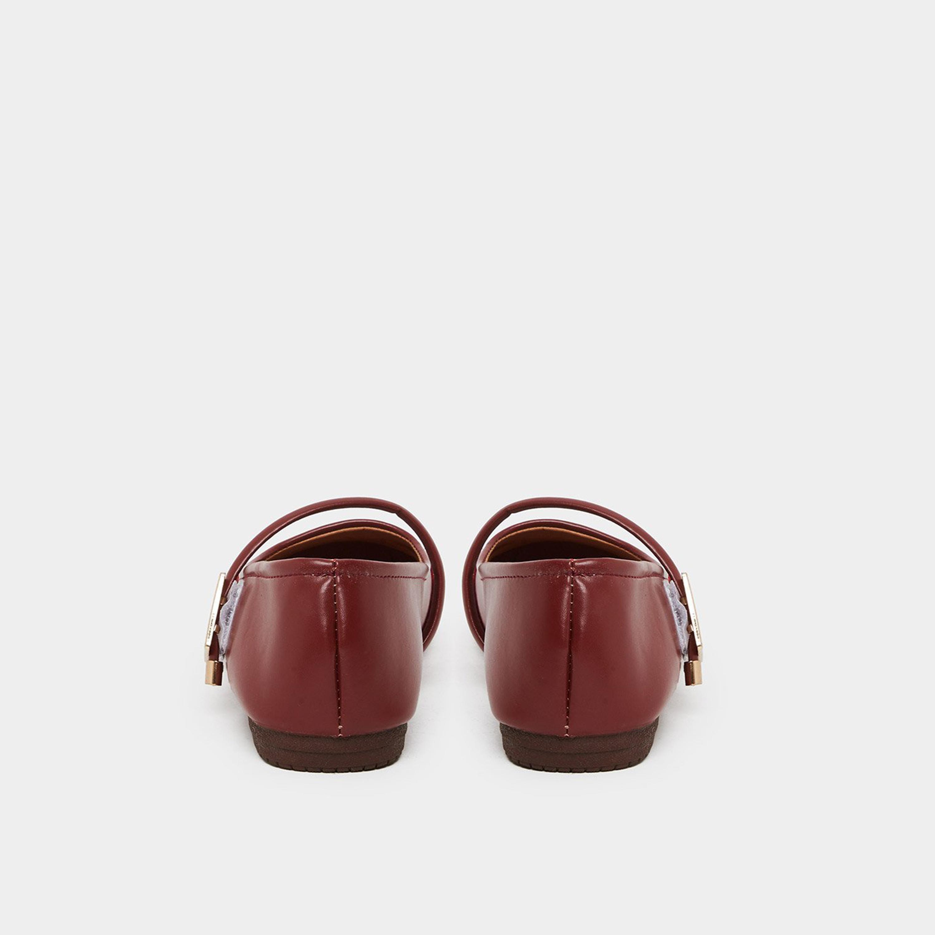 تيك تو - حذاء مسطح بحزام معدني ومقدمة مستديرة-women-shoes-flats-ballerinas-image-5