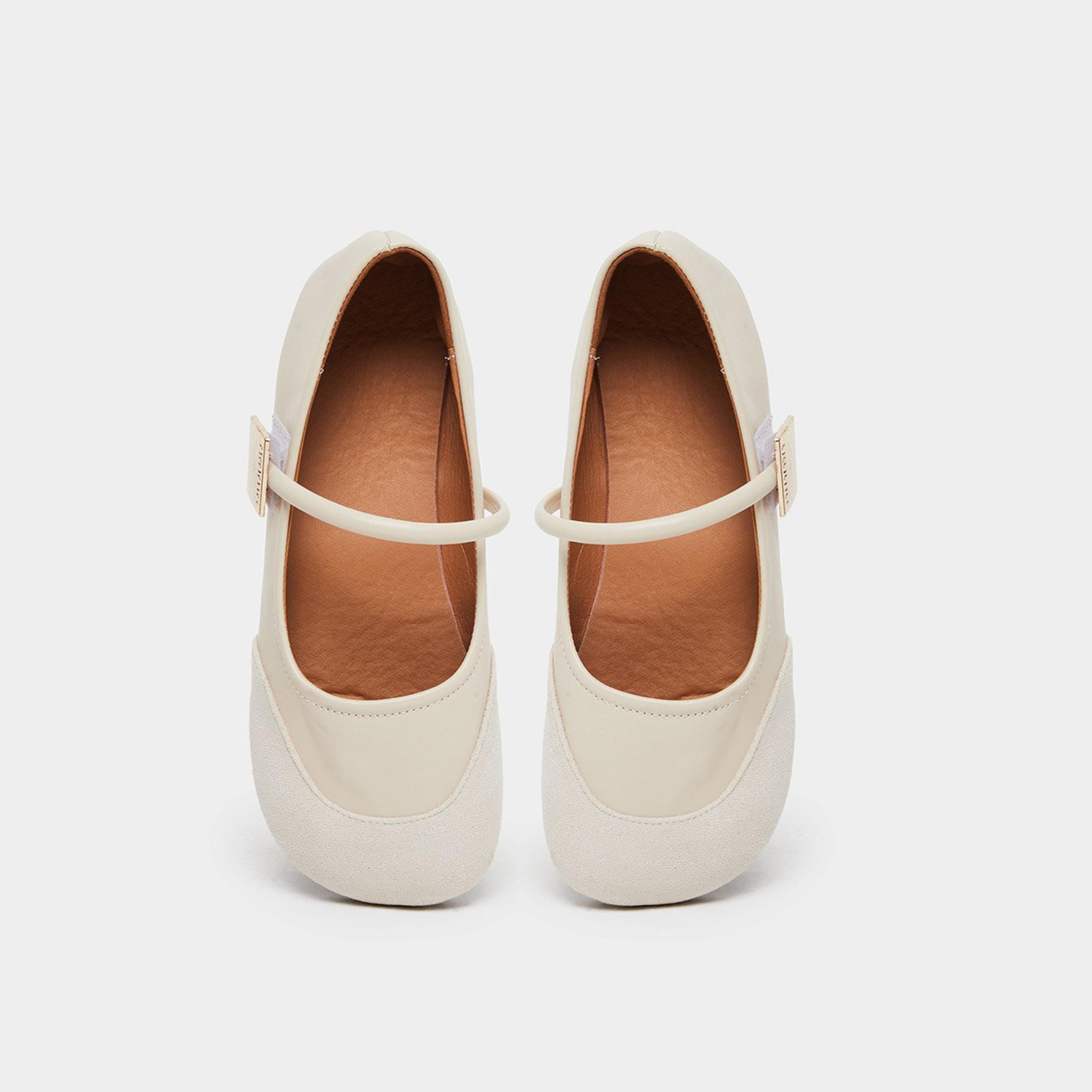 تيك تو - حذاء مسطح بحزام معدني ومقدمة مستديرة-women-shoes-ballerinas-image-6