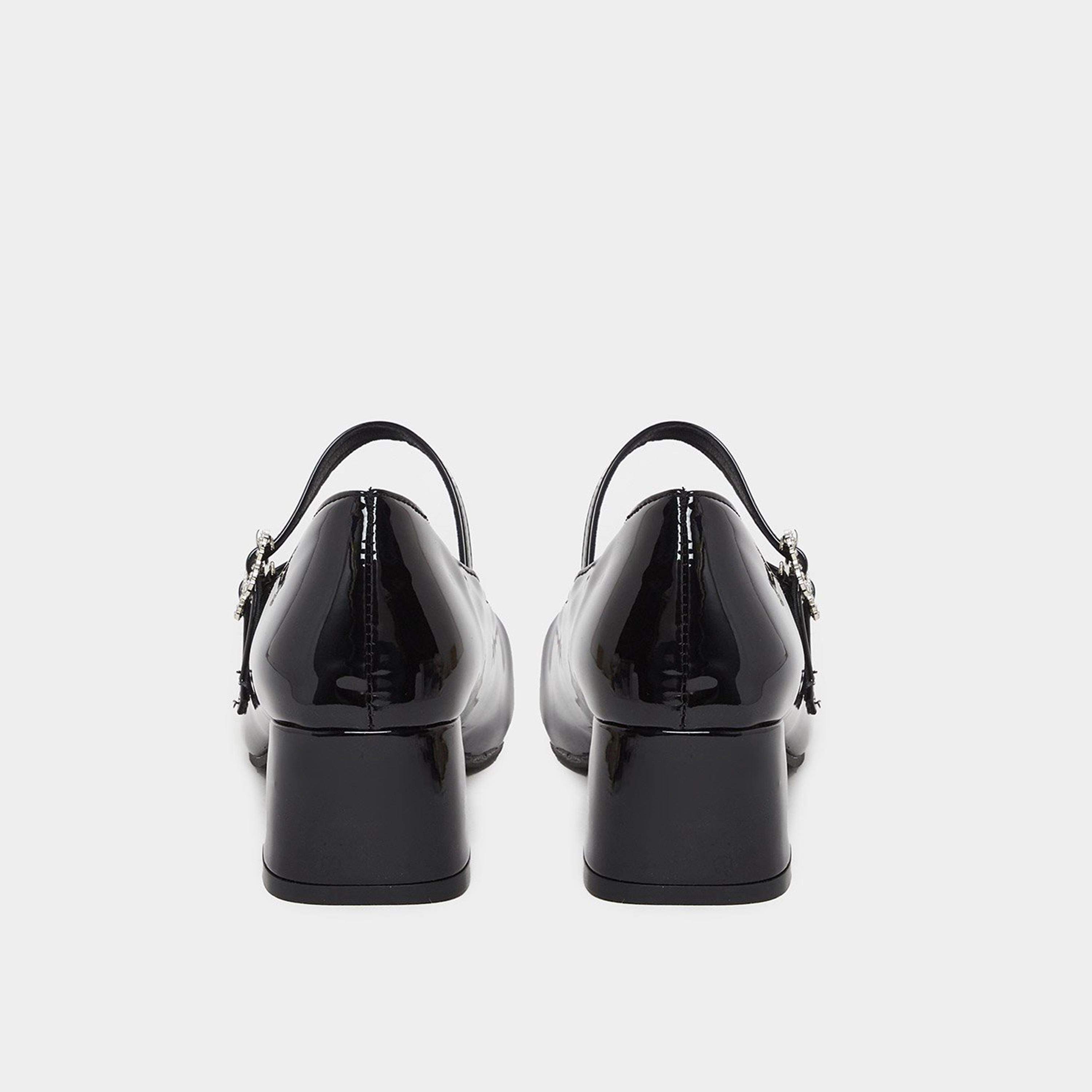 تيك تو - حذاء ماري جين أسود مسطح مع أبازيم على شكل قلب-women-shoes-sandals-heeled-image-5