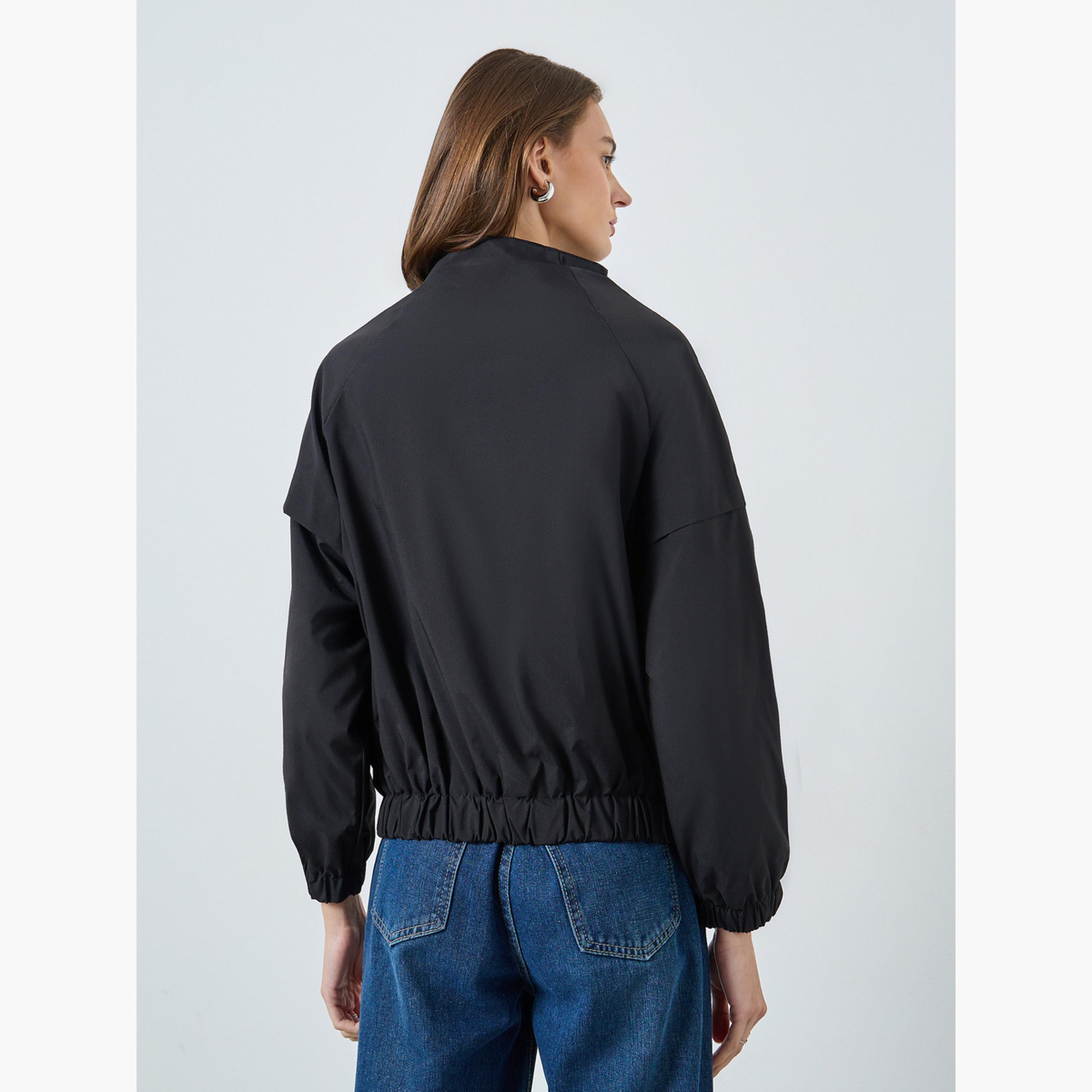 ستايلي - سترة سوداء خفيفة الوزن بقصّة عادية للنساء -women-winterwear-coatsandjackets-jackets-image-4