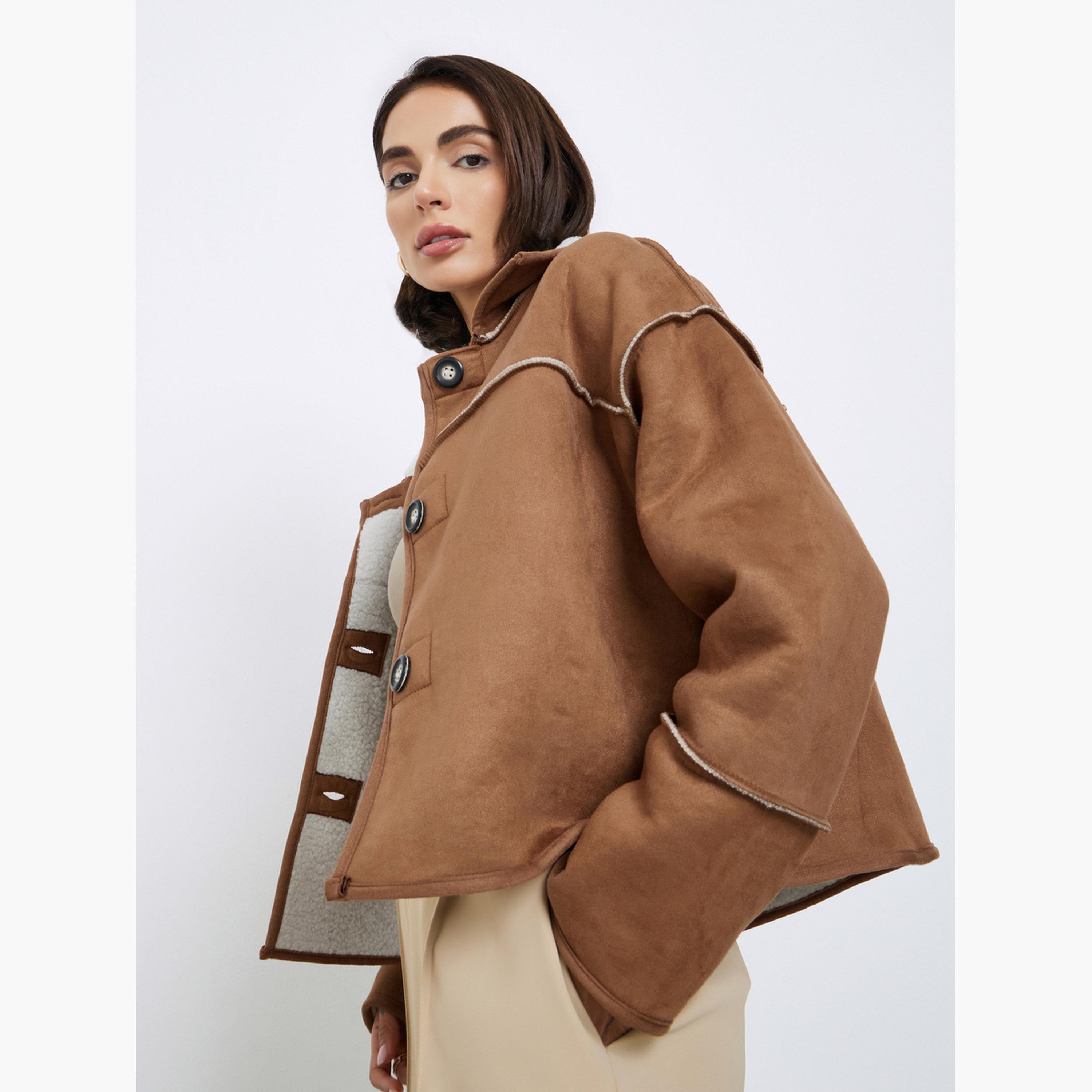 ستايلي - جاكيت نسائي بأزرار وياقة وأكمام طويلة ومزين بالفرو-women-winterwear-coatsandjackets-jackets-image-1