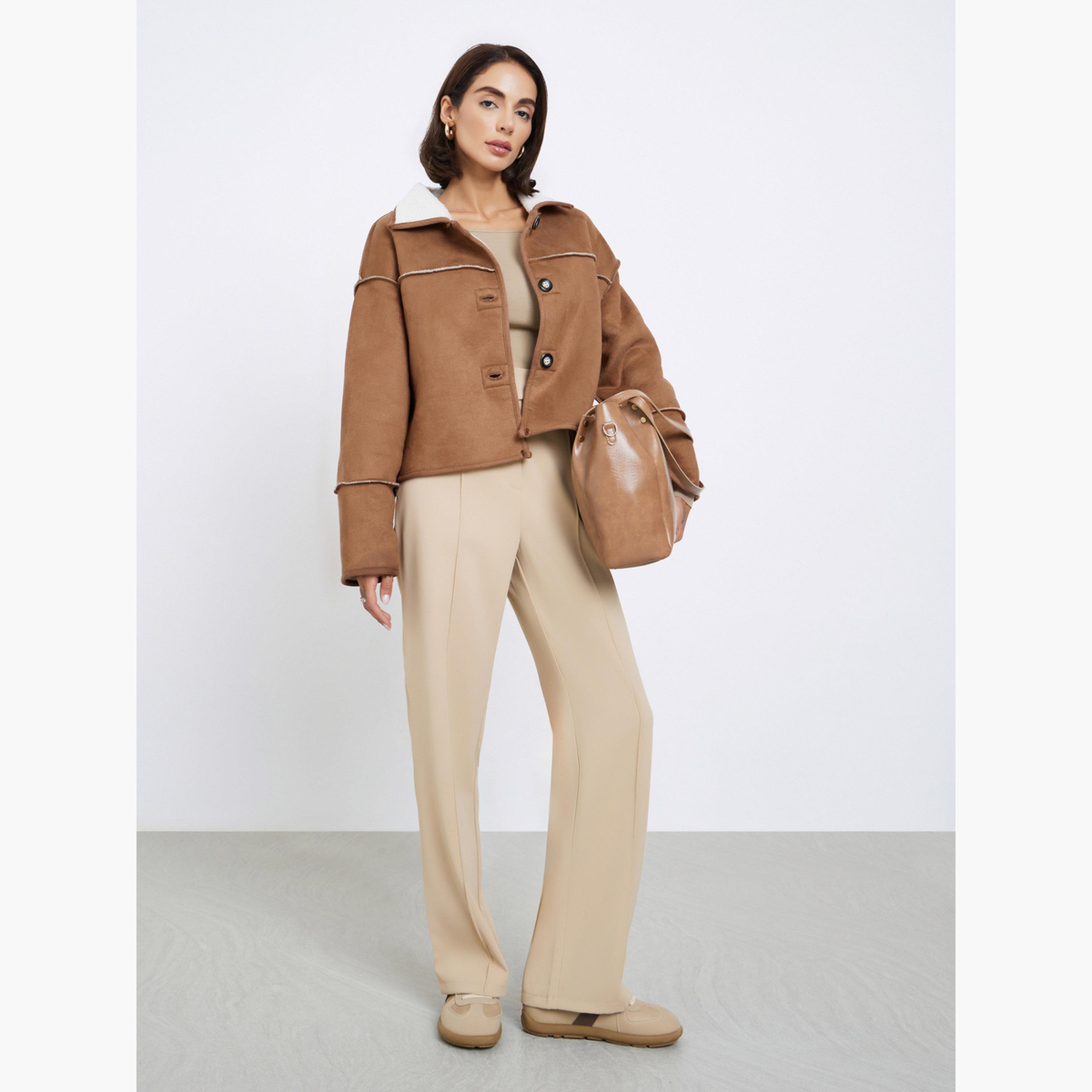 ستايلي - جاكيت نسائي بأزرار وياقة وأكمام طويلة ومزين بالفرو-women-winterwear-coatsandjackets-jackets-image-2