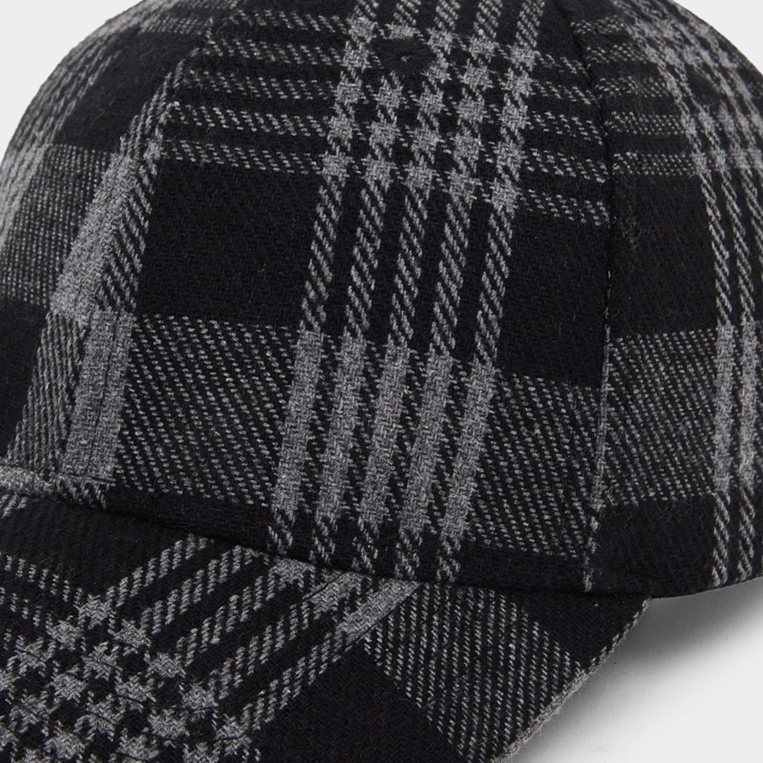 ستايلي - قبعة بيسبول سوداء منقوشة-women-clothingaccessories-capsandhats-image-4