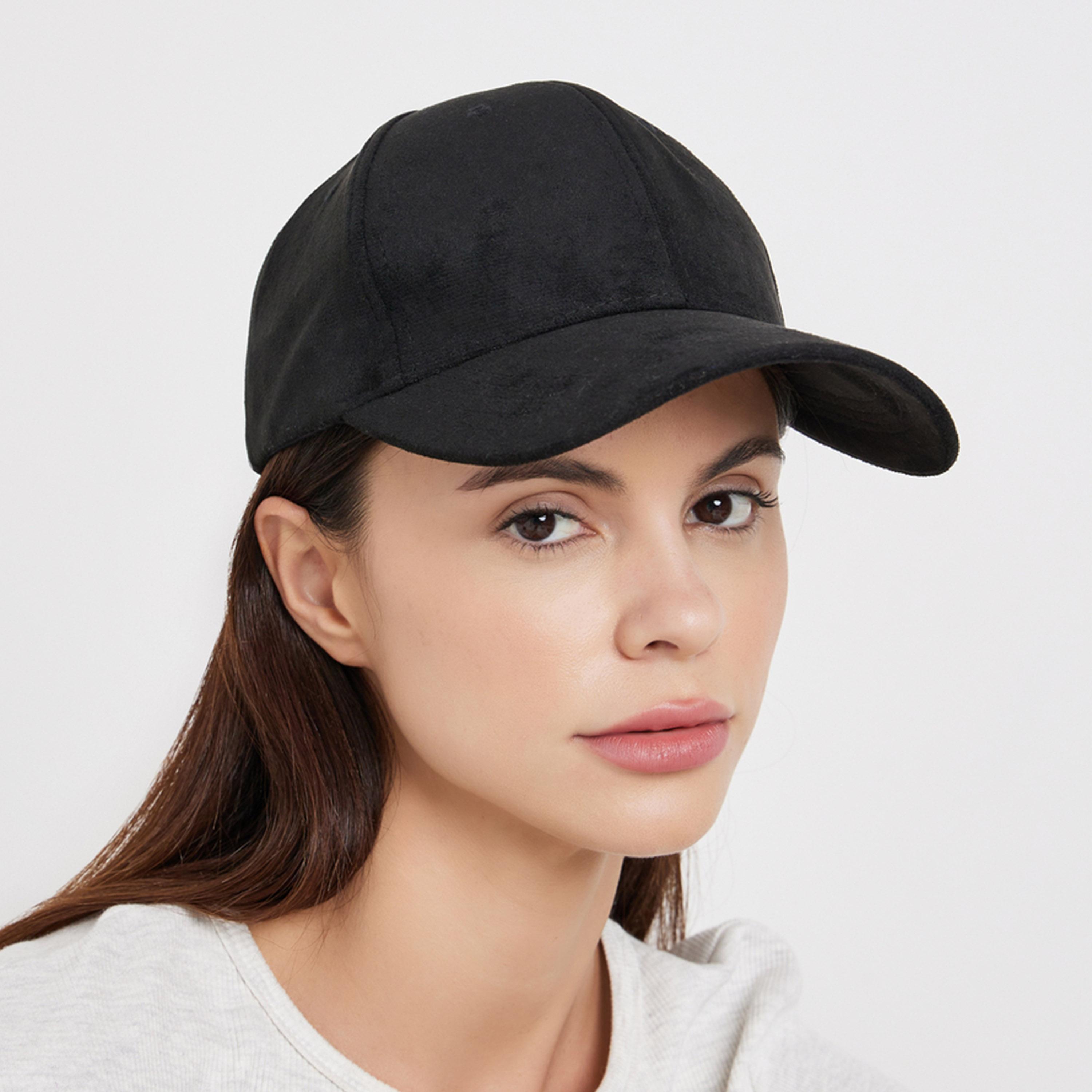 ستايلي - قبعة بيسبول سوداء منقوشة-women-clothingaccessories-capsandhats-image-2