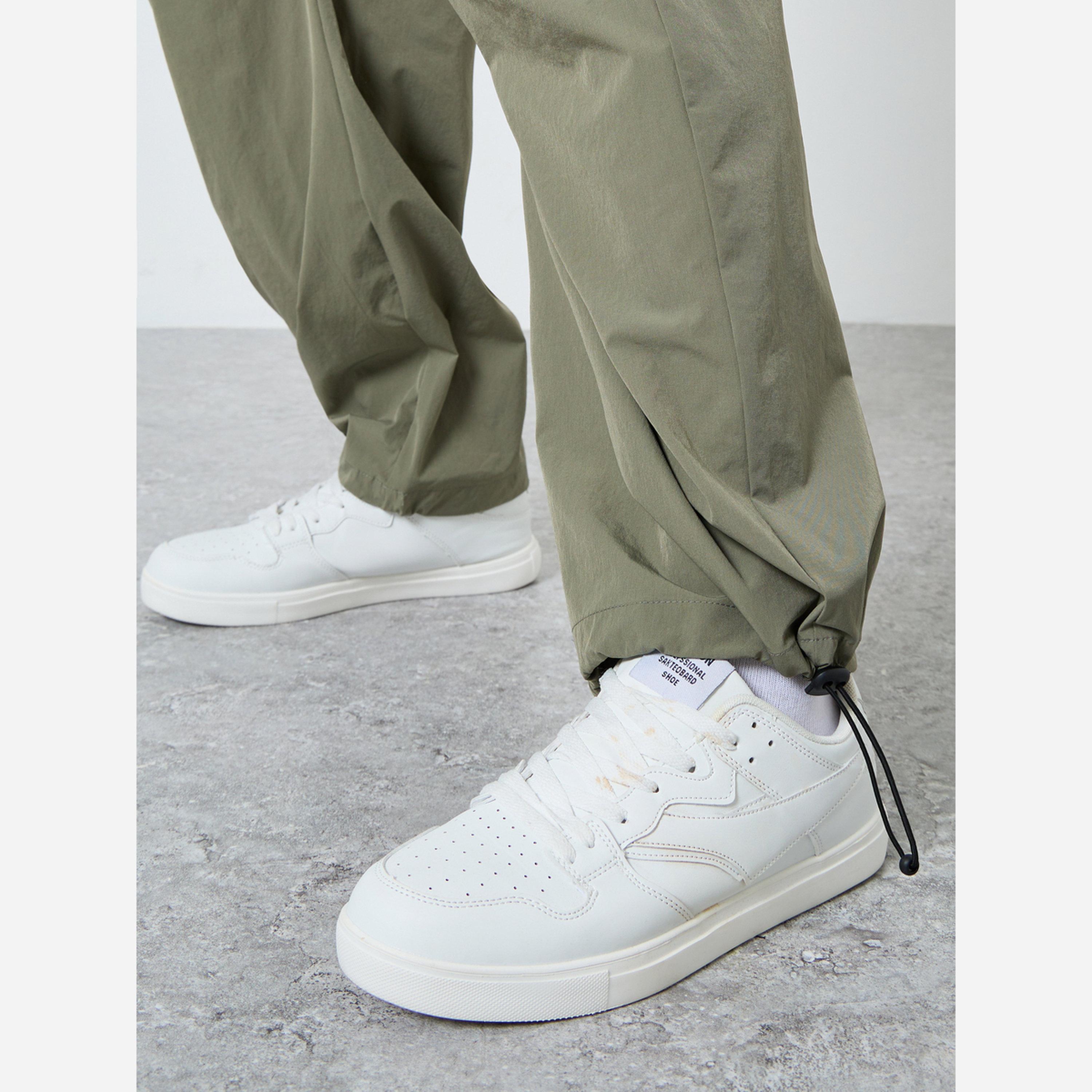 Styli Men Oversized Front Pleat Cargo Pants-men-clothing-bottoms-trousersandchinos-trousers-image-4