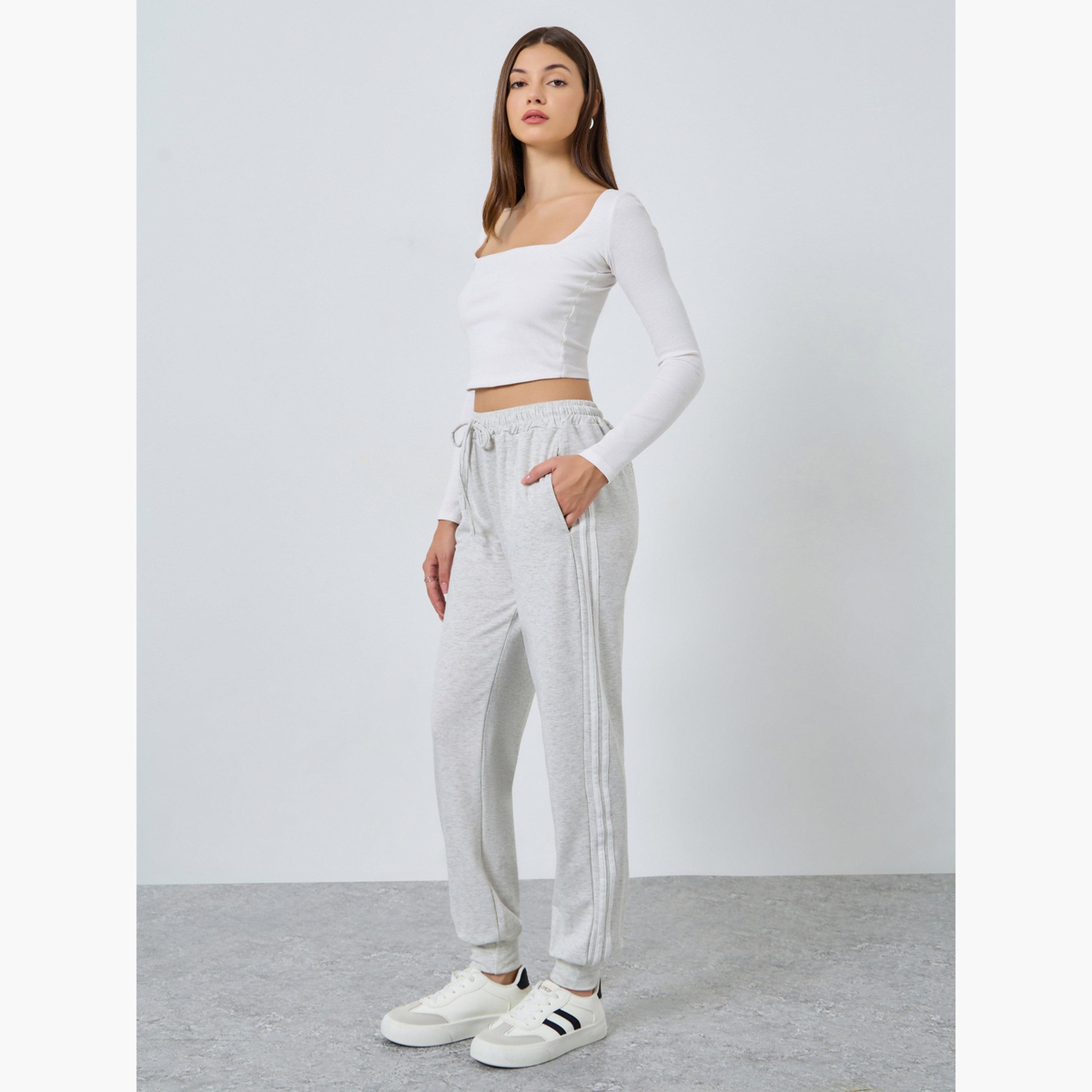 ستايلي - بنطال رياضي نسائي رمادي مخطط جانبي برباط خصر-women-clothing-bottoms-joggers-image-2