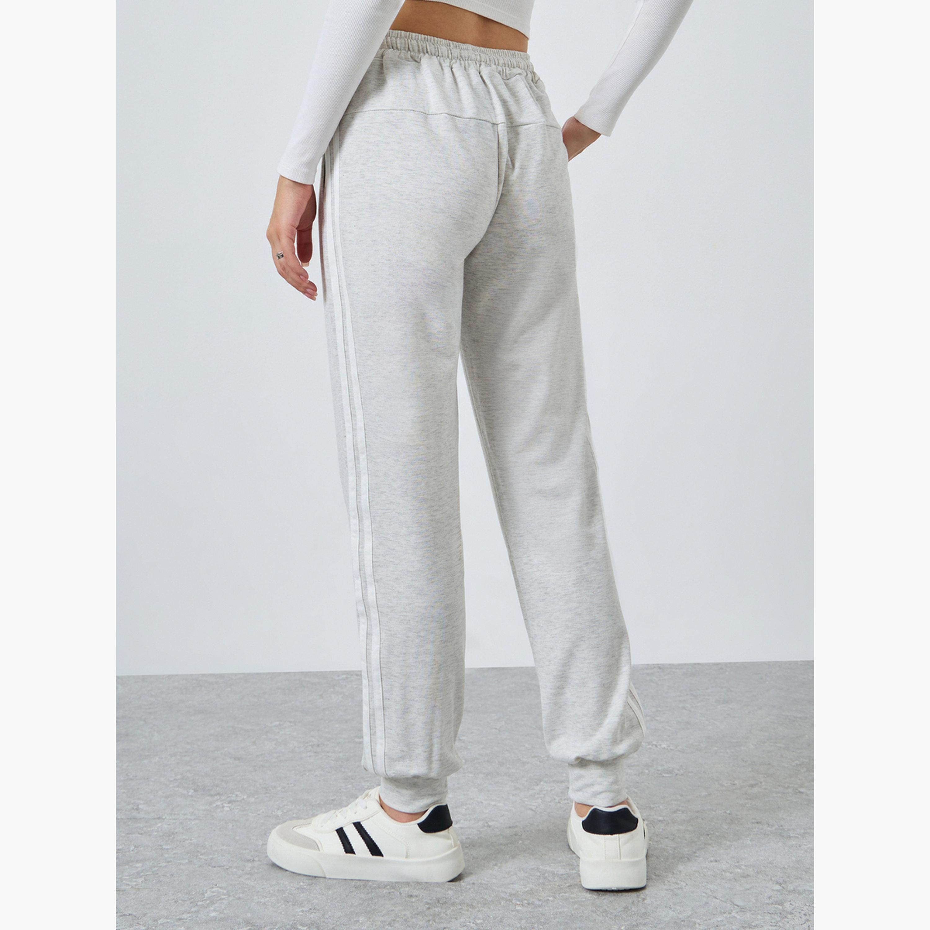 ستايلي - بنطال رياضي نسائي رمادي مخطط جانبي برباط خصر-women-clothing-bottoms-joggers-image-4