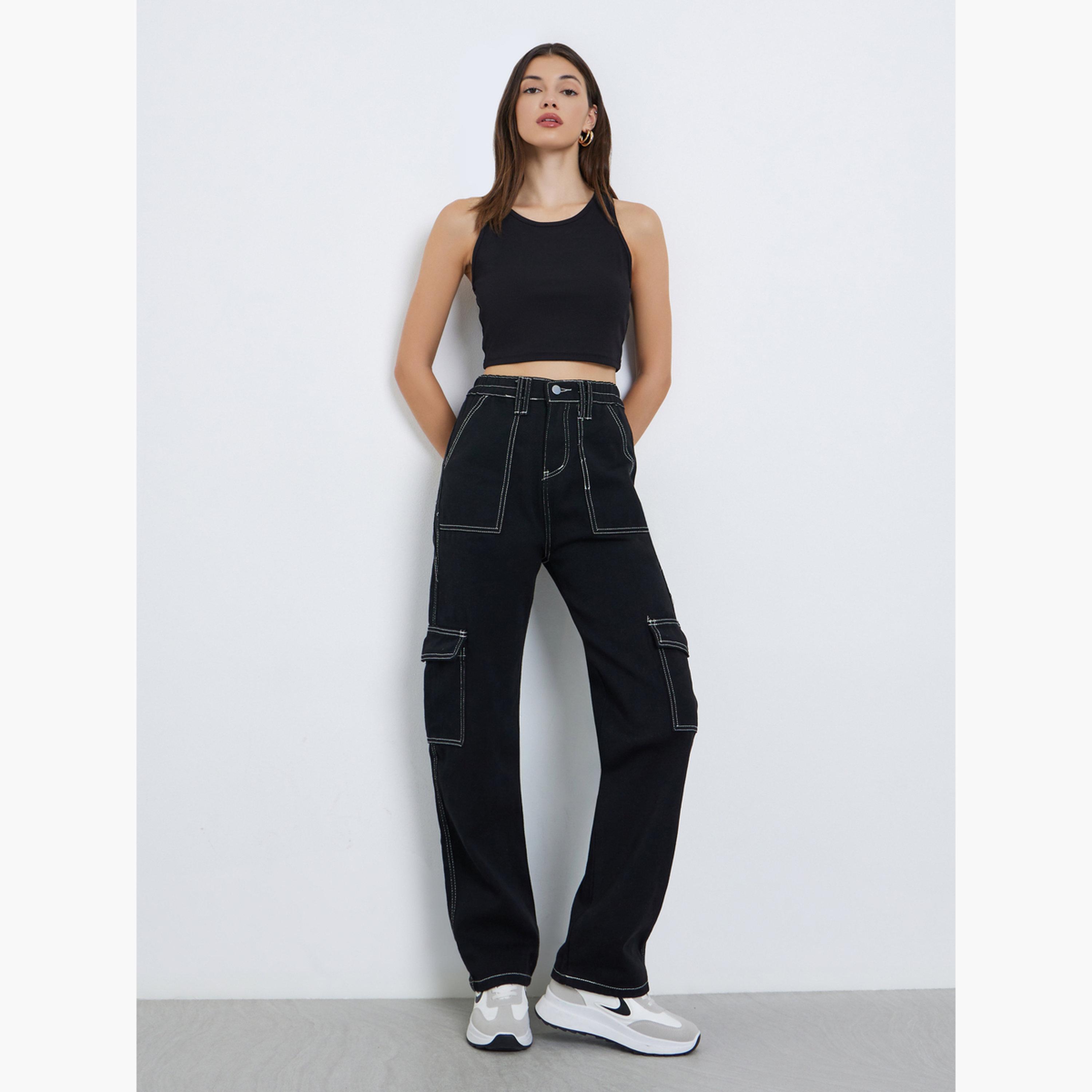 ستايلي - بنطال جينز كارجو واسع الساق بتفاصيل جيوب سادة-women-clothing-bottoms-jeans-image-2