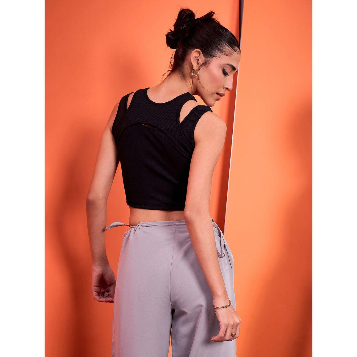 اب تاوني × ستايلي - بلوزة قصيرة مضلعة بتفاصيل مقصوصة باللون الأسود للنساء-women-clothing-tshirts-image-3