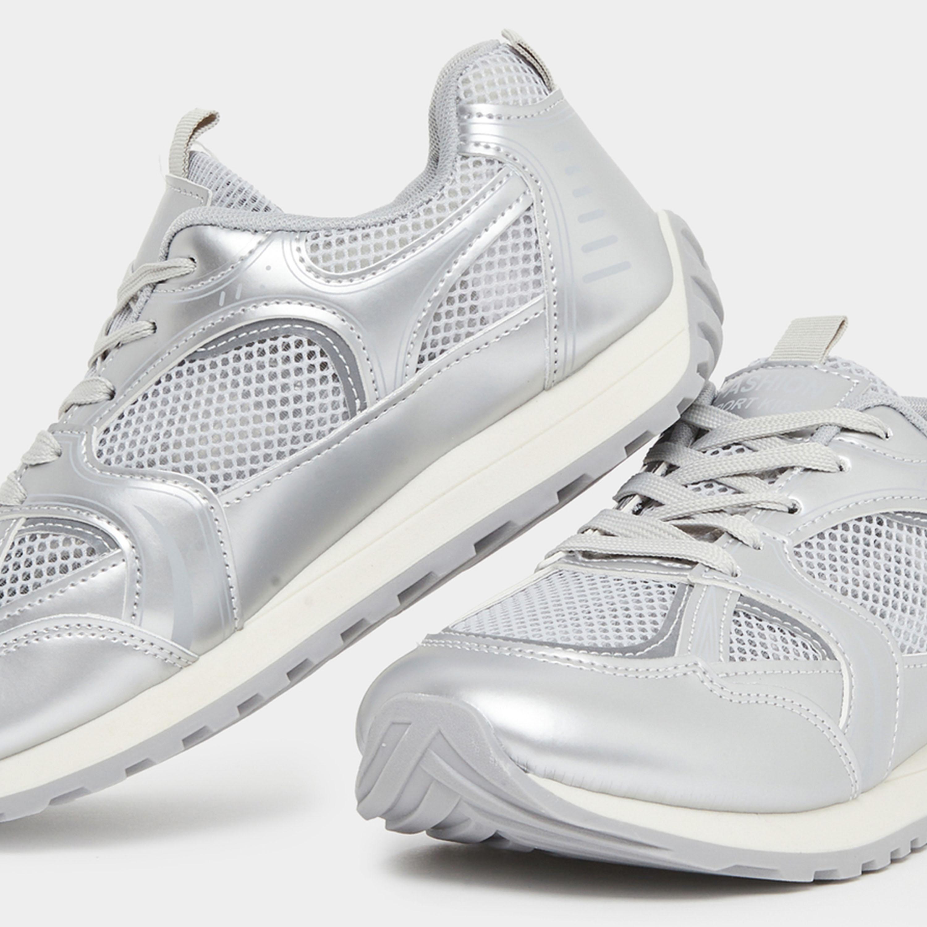 ستايلي - حذاء رياضي برباط ومُكوّن من ألواح شبكية للنساء-women-shoes-sneakers-image-4