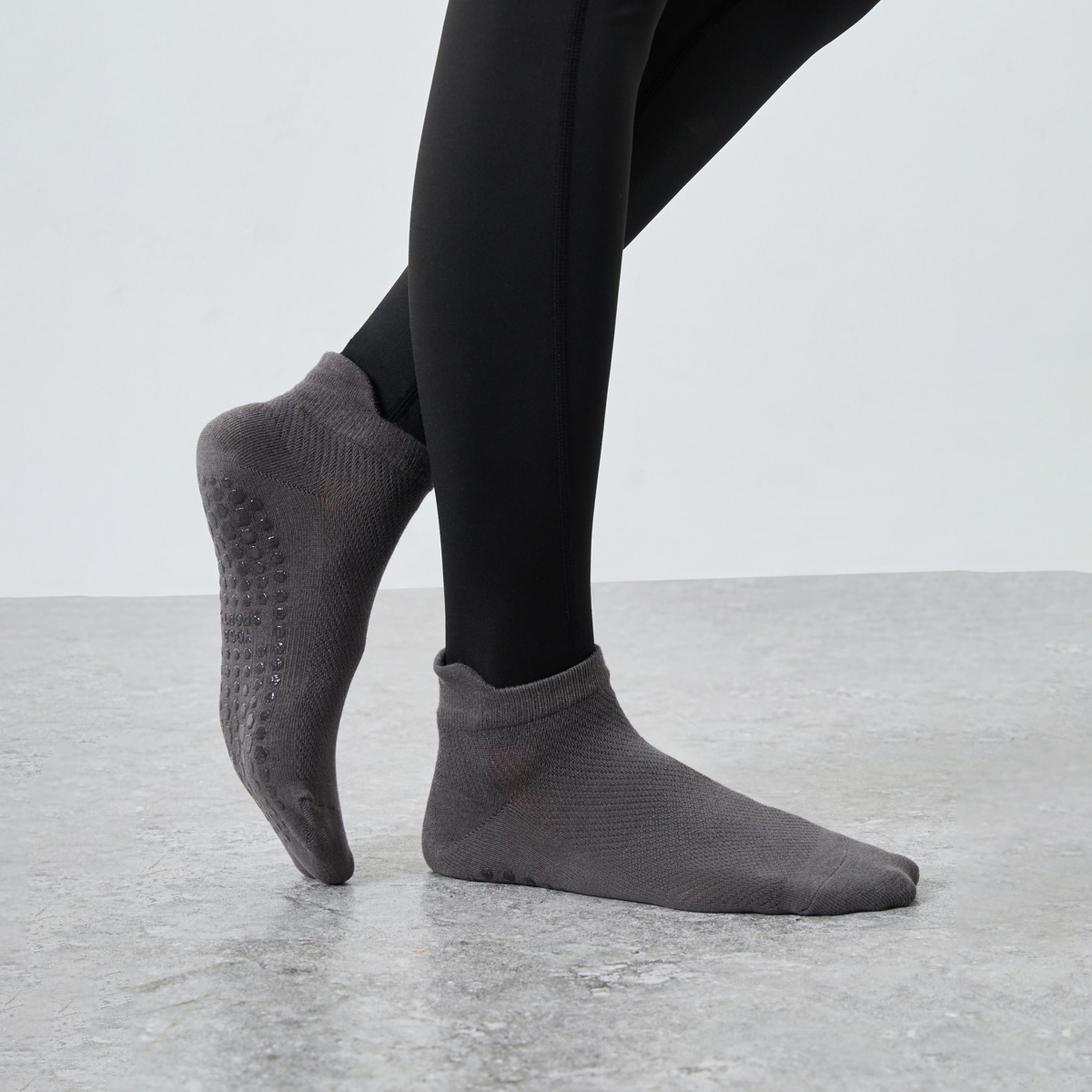 Styli Basic Silicon Pad Base Shoe Liner Yoga Socks-sports-gear-gym-image-2
