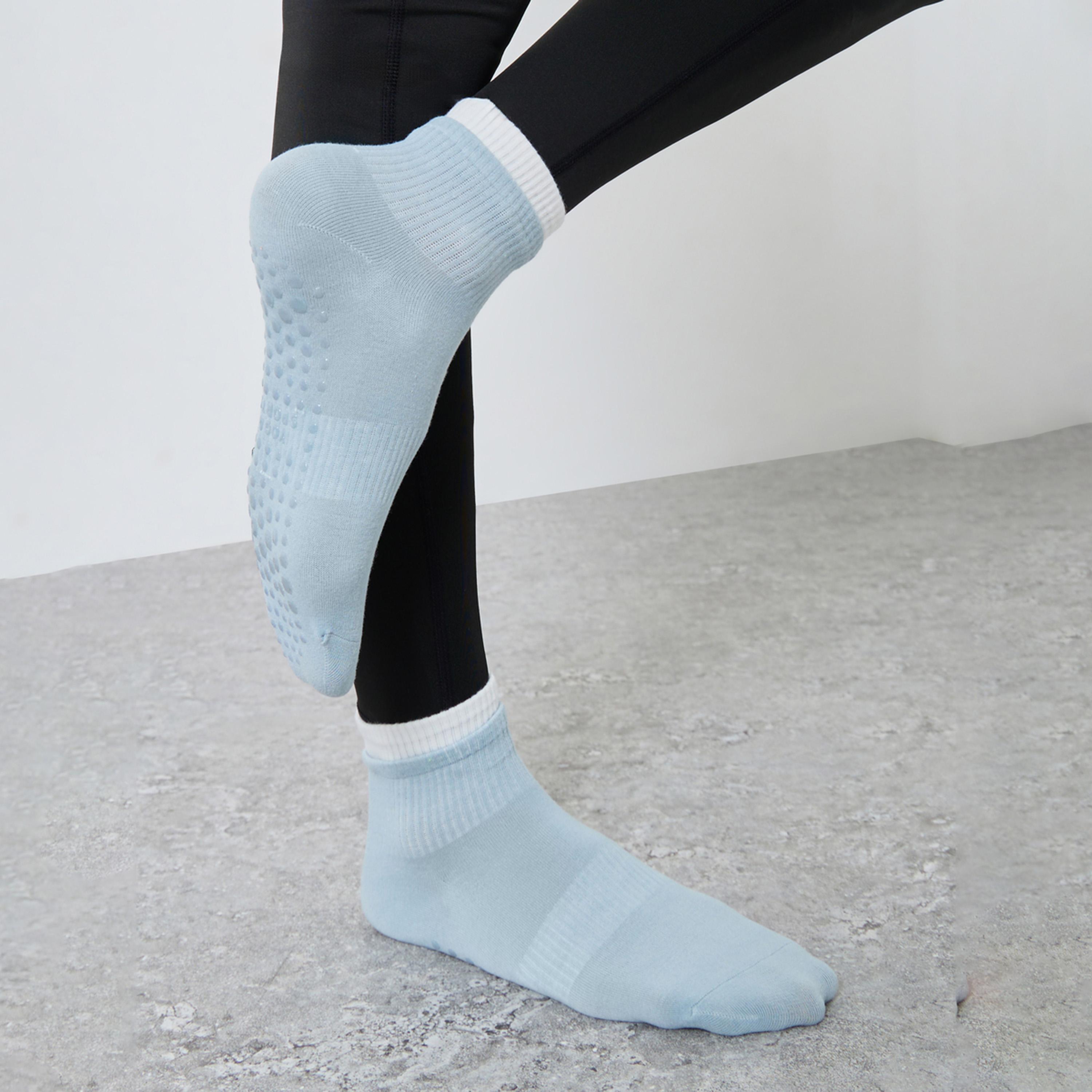Styli Contrast Trim Silicon Pad Base Socks-sports-gear-gym-image-2