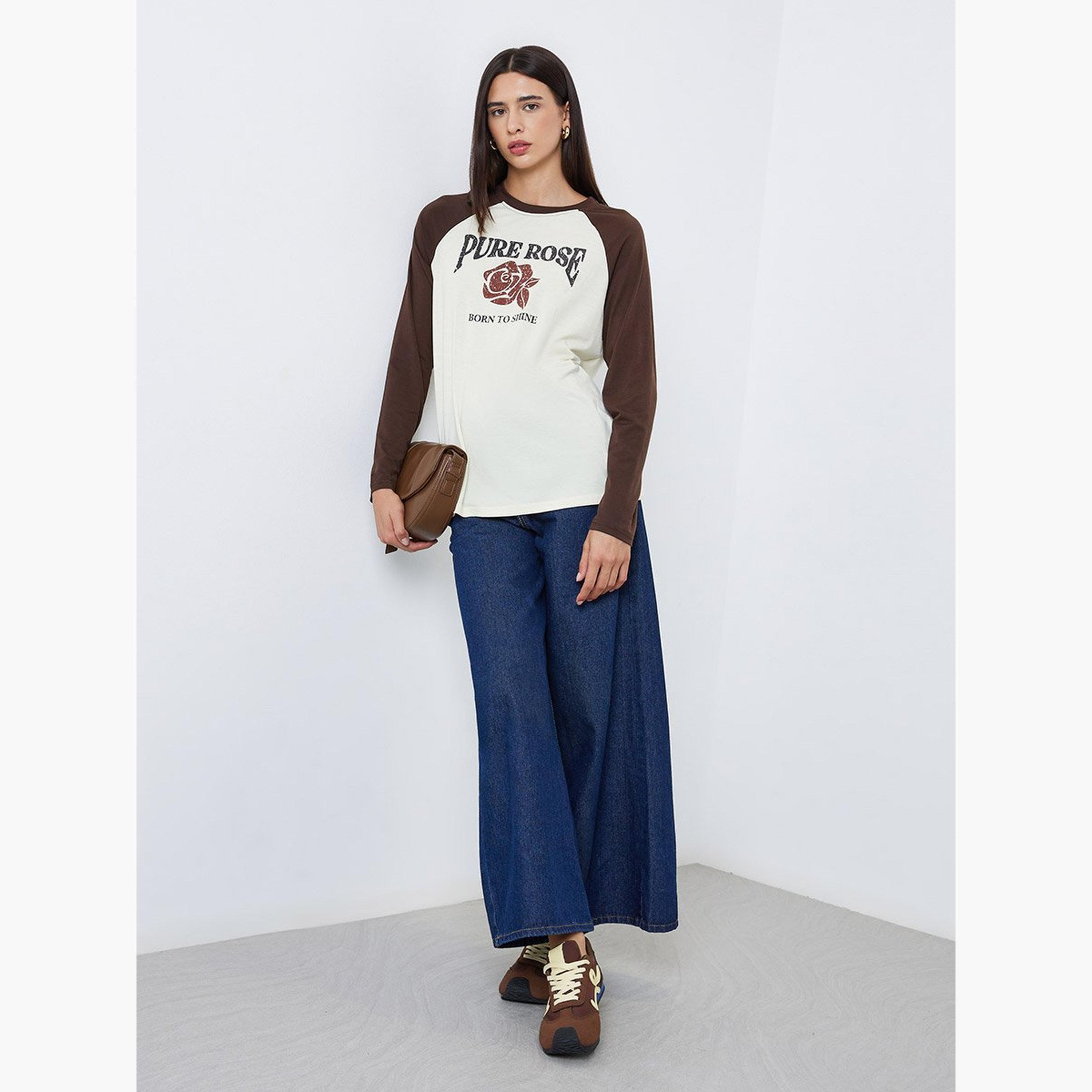 ستايلي - تي شيرت للنساء بقصّة عادية بألوان متباينة-women-clothing-tshirts-image-2
