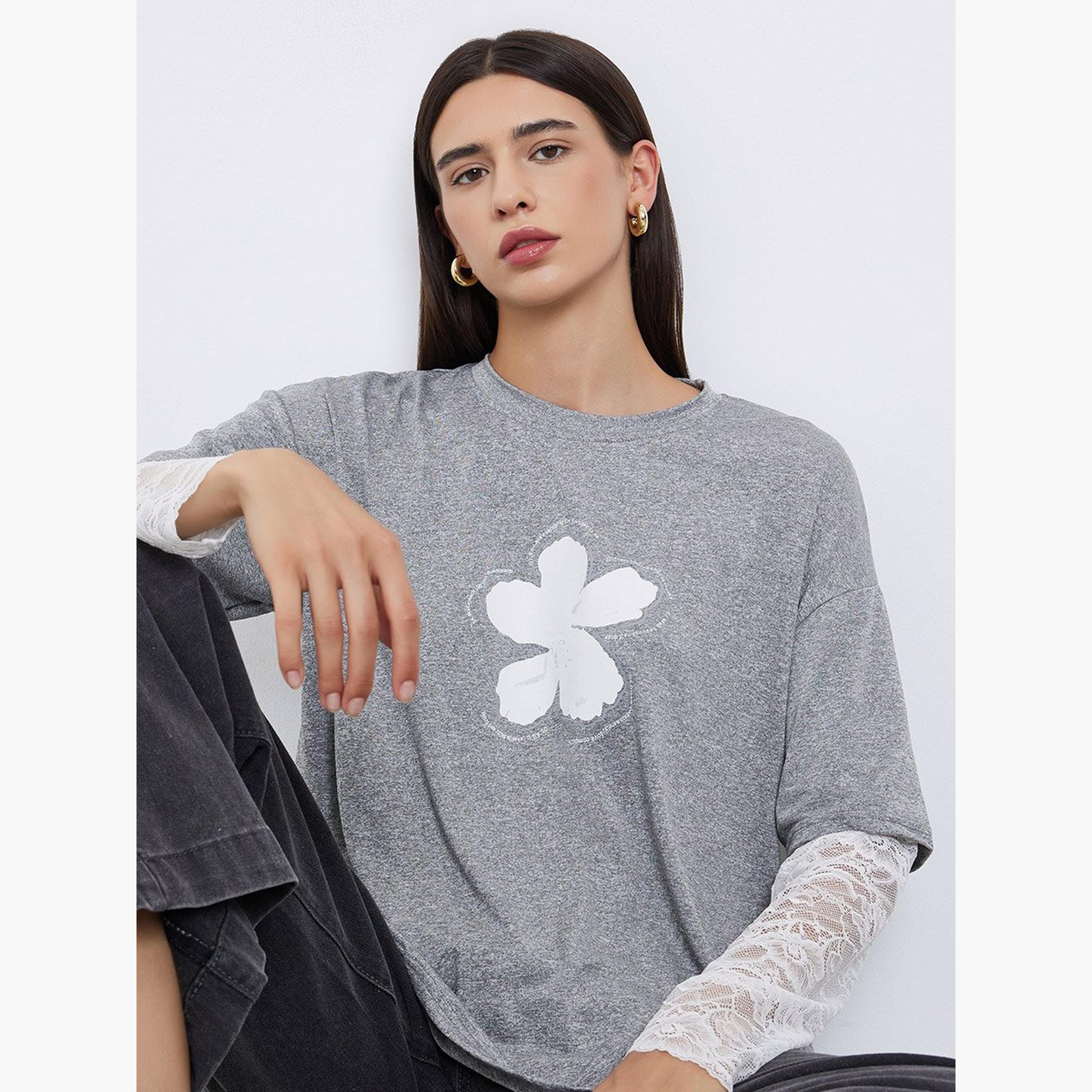 Styli Graphic Print Lace Sleeve Oversized T-Shirt-women-clothing-tshirts-image-2