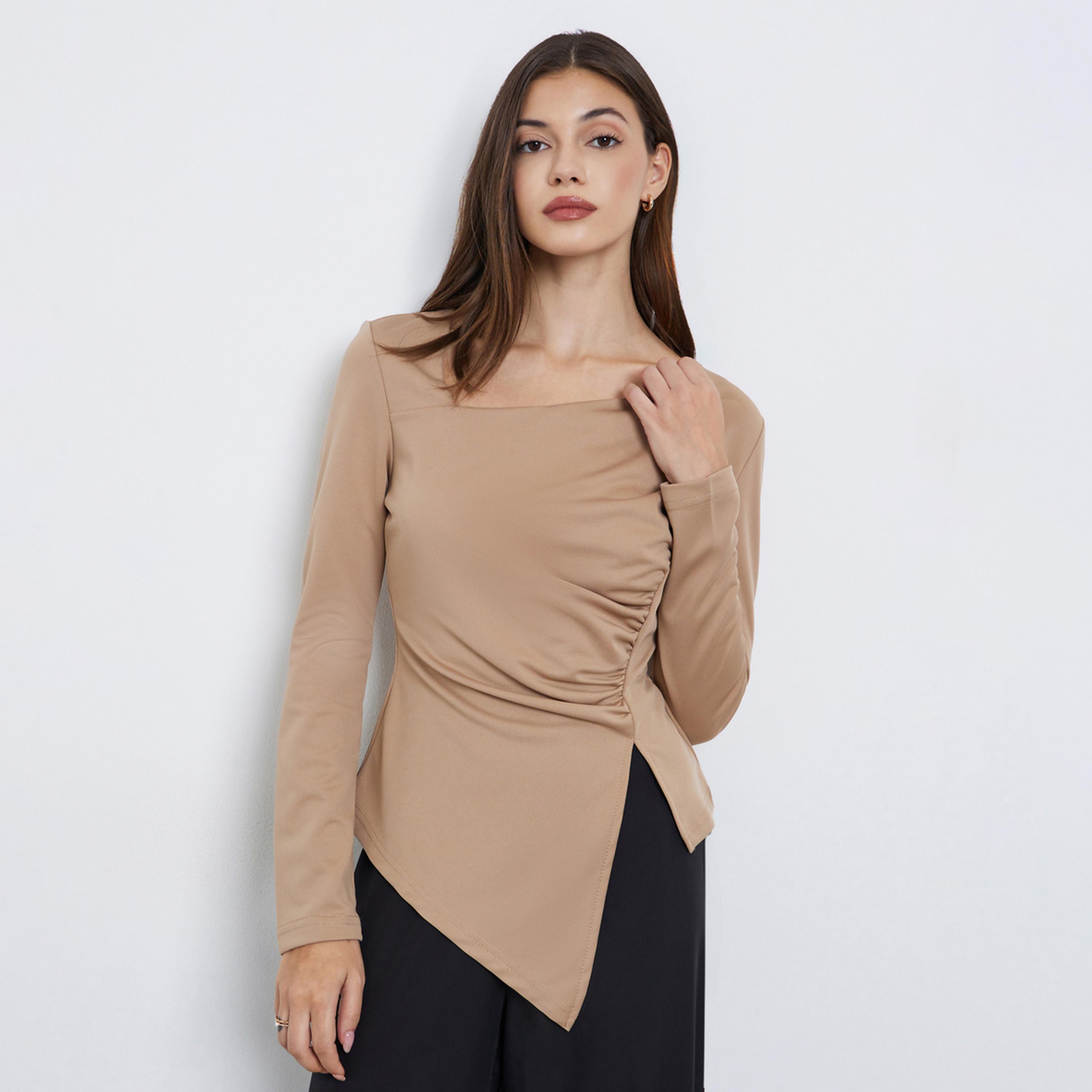 ستايلي - تي شيرت بني بأكمام طويلة ورقبة غير متماثلة-women-clothing-tshirts-image-1