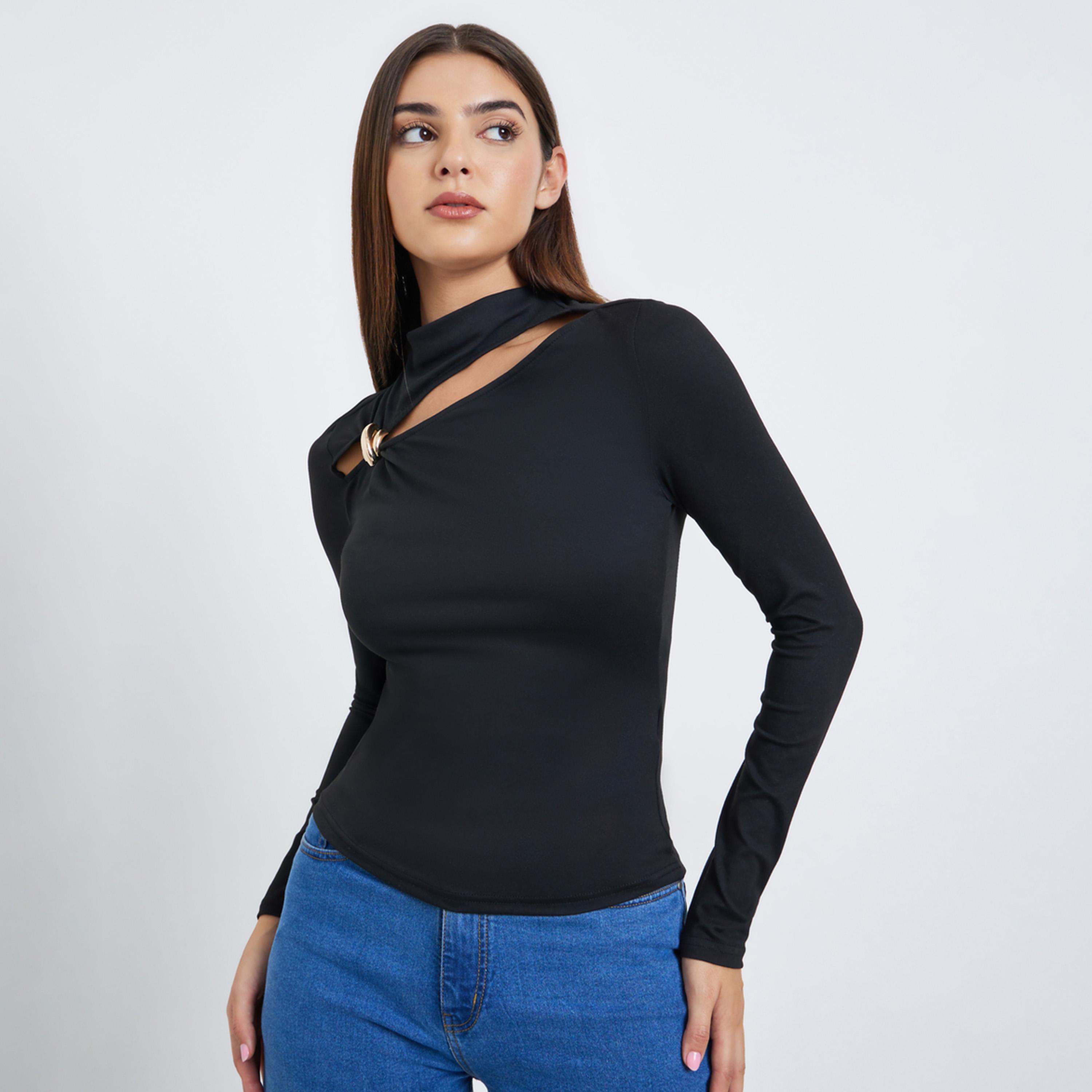 Styli Women Black Solid Cut Out Front Slim Fit T-Shirt with Metal Trim-women-clothing-tshirts-image-1