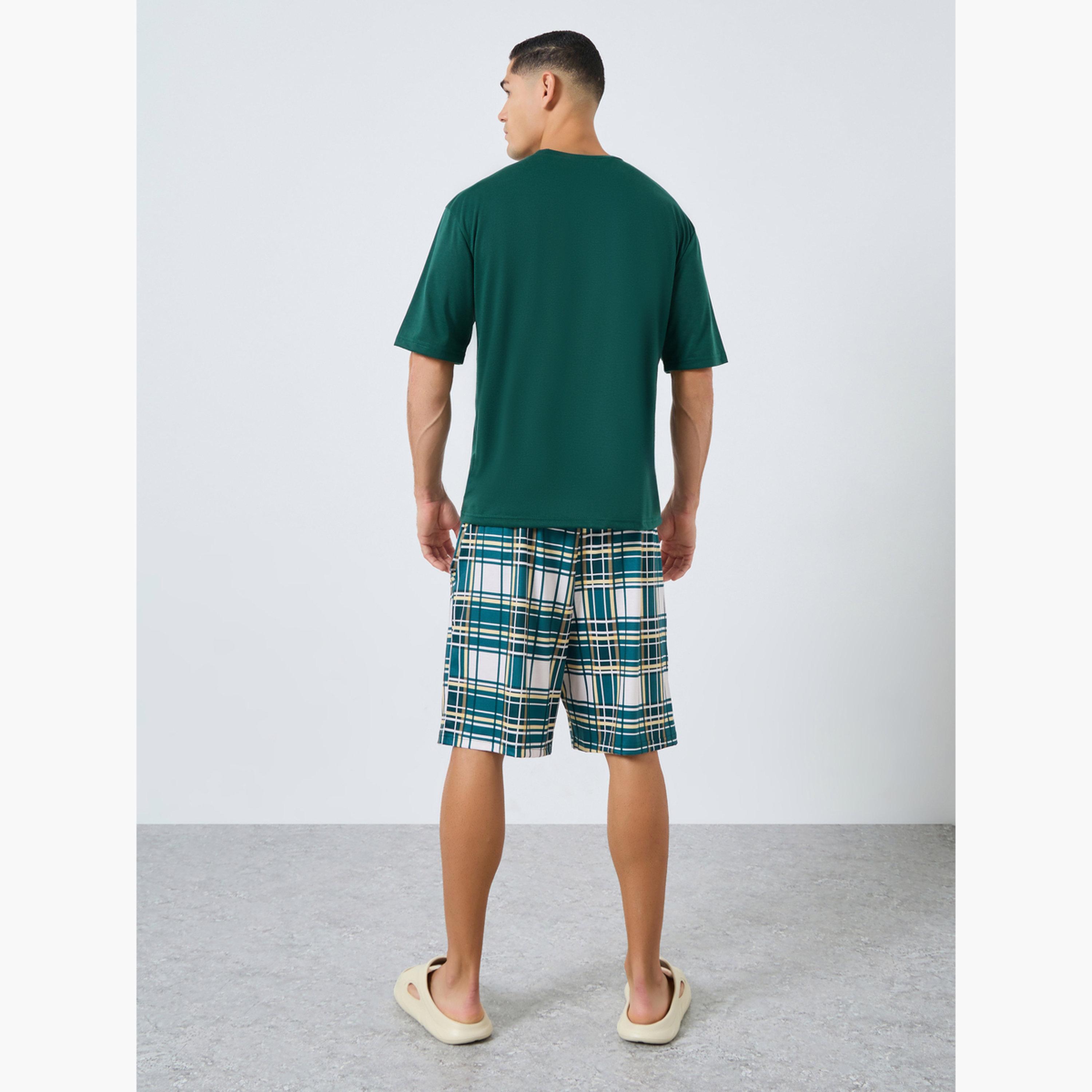 Styli Men Oversized Printed T-Shirt and Shorts Set-men-clothing-nightwear-pyjamaandshorts-image-3