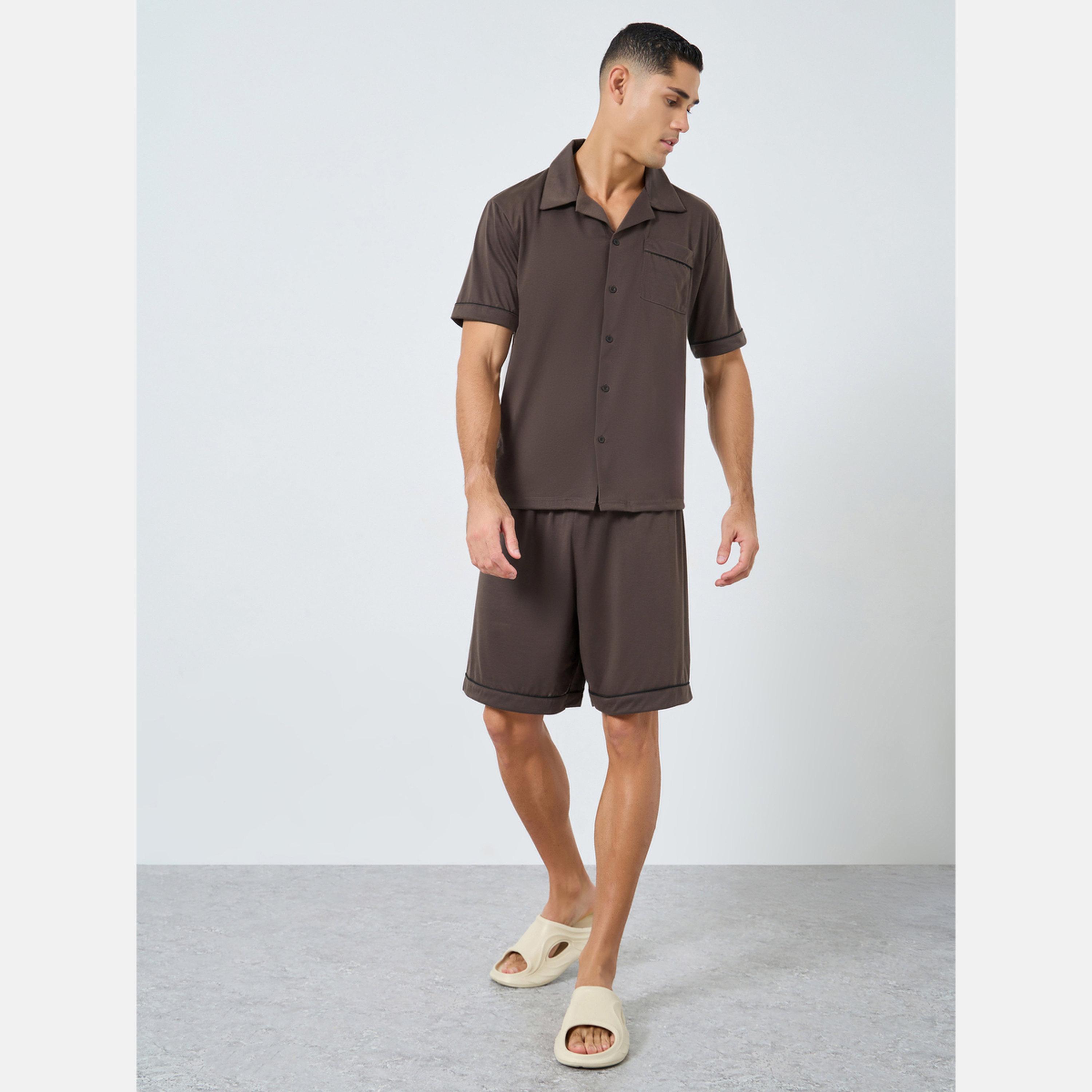 ستايلي - طقم رجالي قميص وشورت سادة مريح-men-clothing-nightwear-sets-image-2