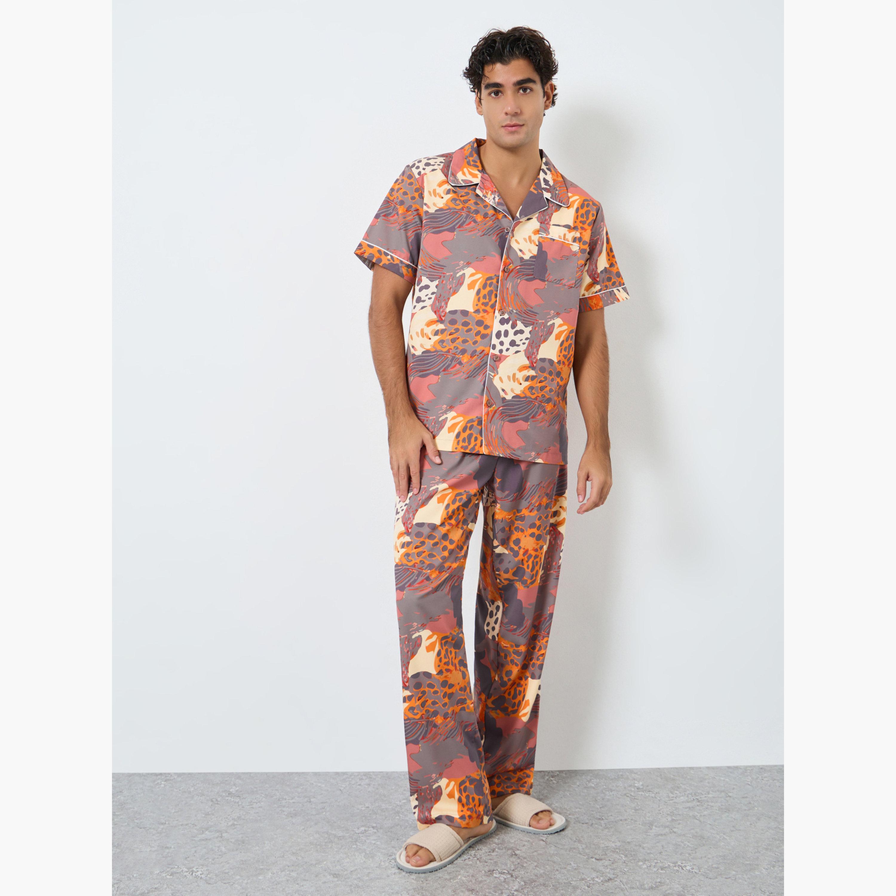 ستايلي - بيجاما رجالي برسومات واضحة ومريحة-men-clothing-nightwear-sets-image-1