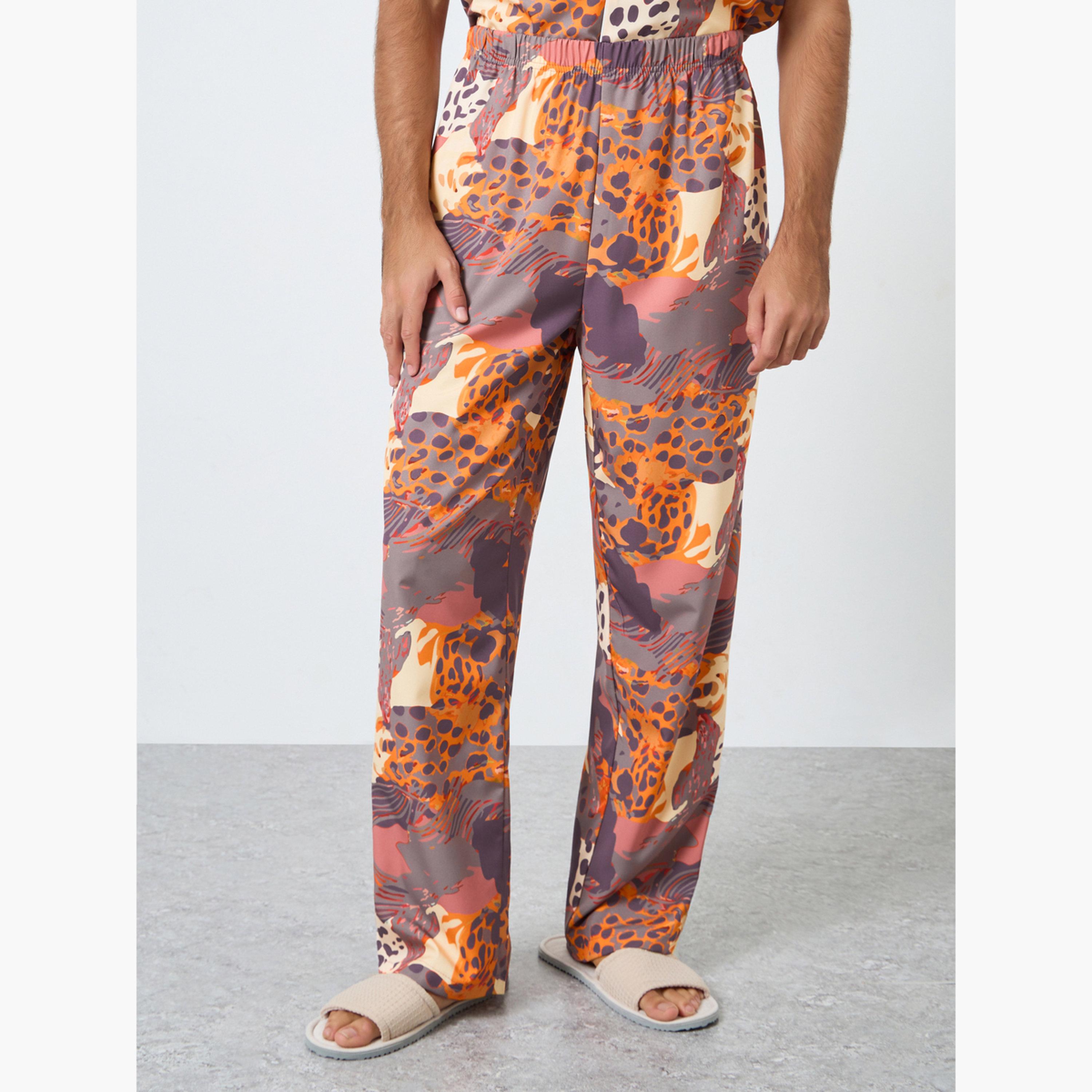 ستايلي - بيجاما رجالي برسومات واضحة ومريحة-men-clothing-nightwear-sets-image-4