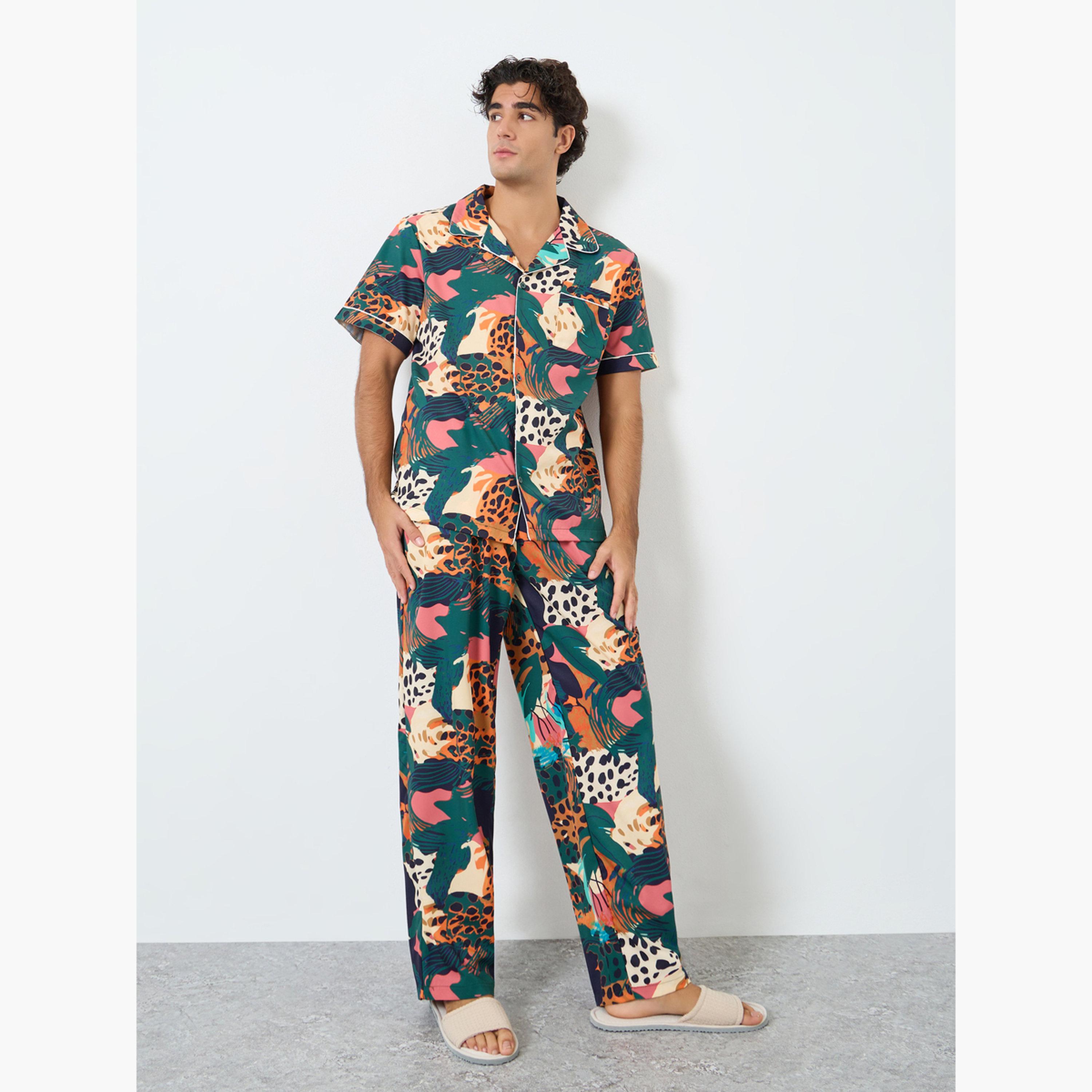 ستايلي - بيجاما رجالي برسومات واضحة ومريحة-men-clothing-nightwear-sets-image-1