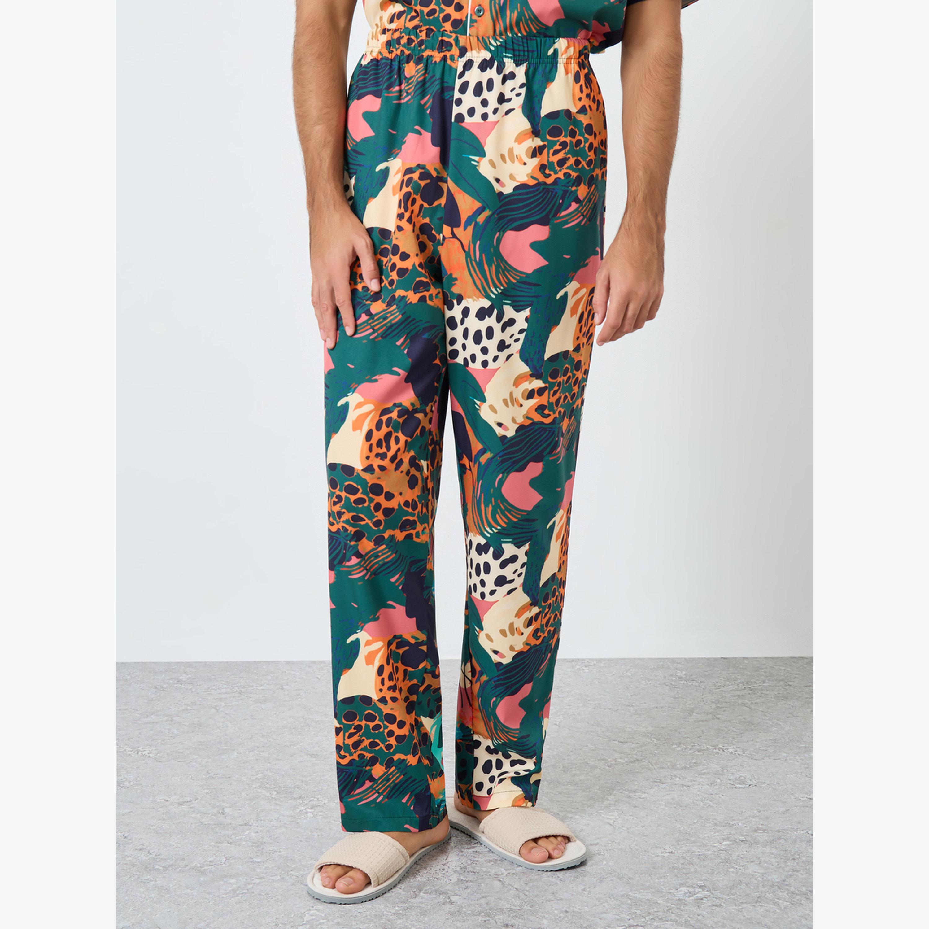 ستايلي - بيجاما رجالي برسومات واضحة ومريحة-men-clothing-nightwear-sets-image-3