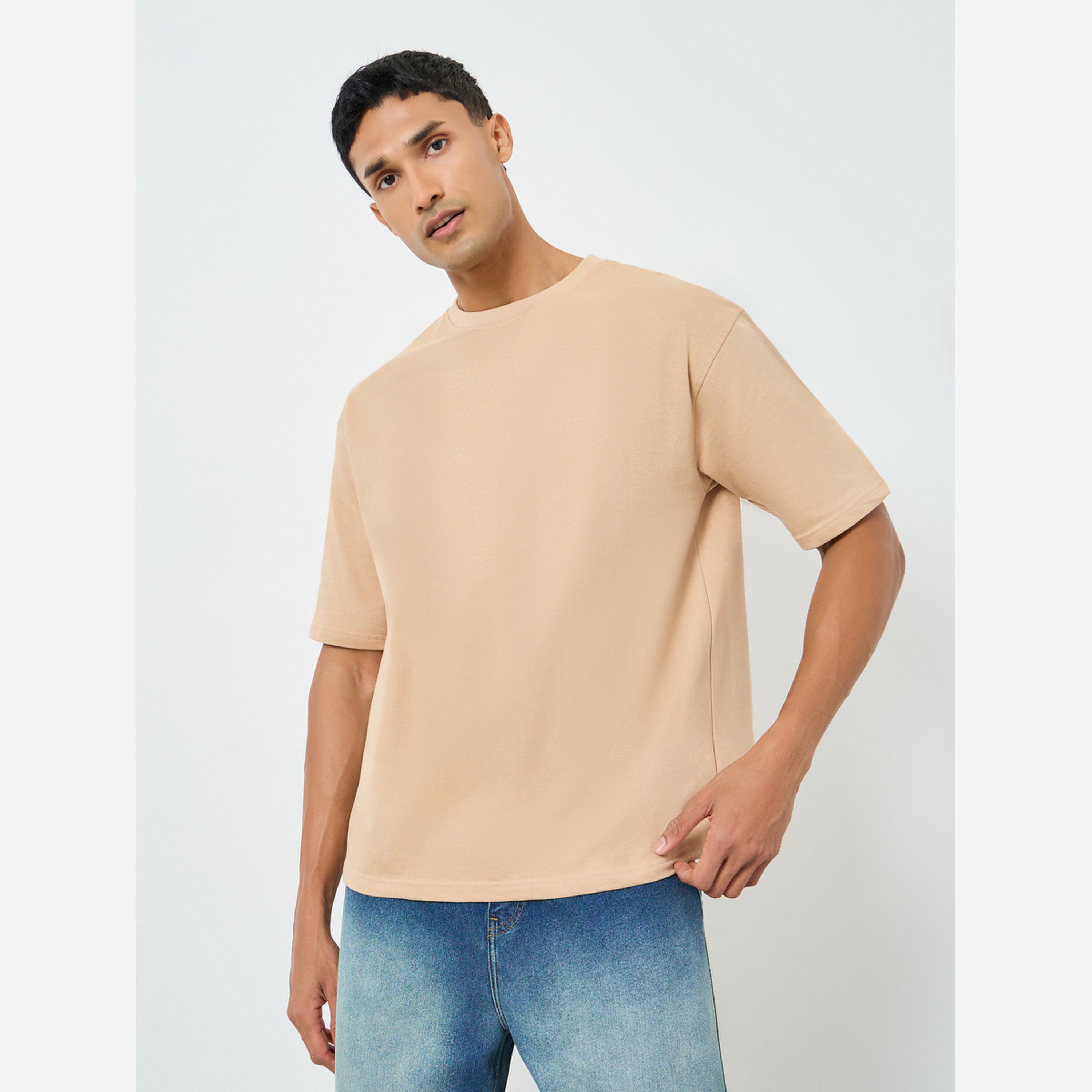 ستايلي - تيشيرت رجالي واسع قماش تيري بطبعة خلفية-men-clothing-tshirtsandpolos-tshirts-image-1