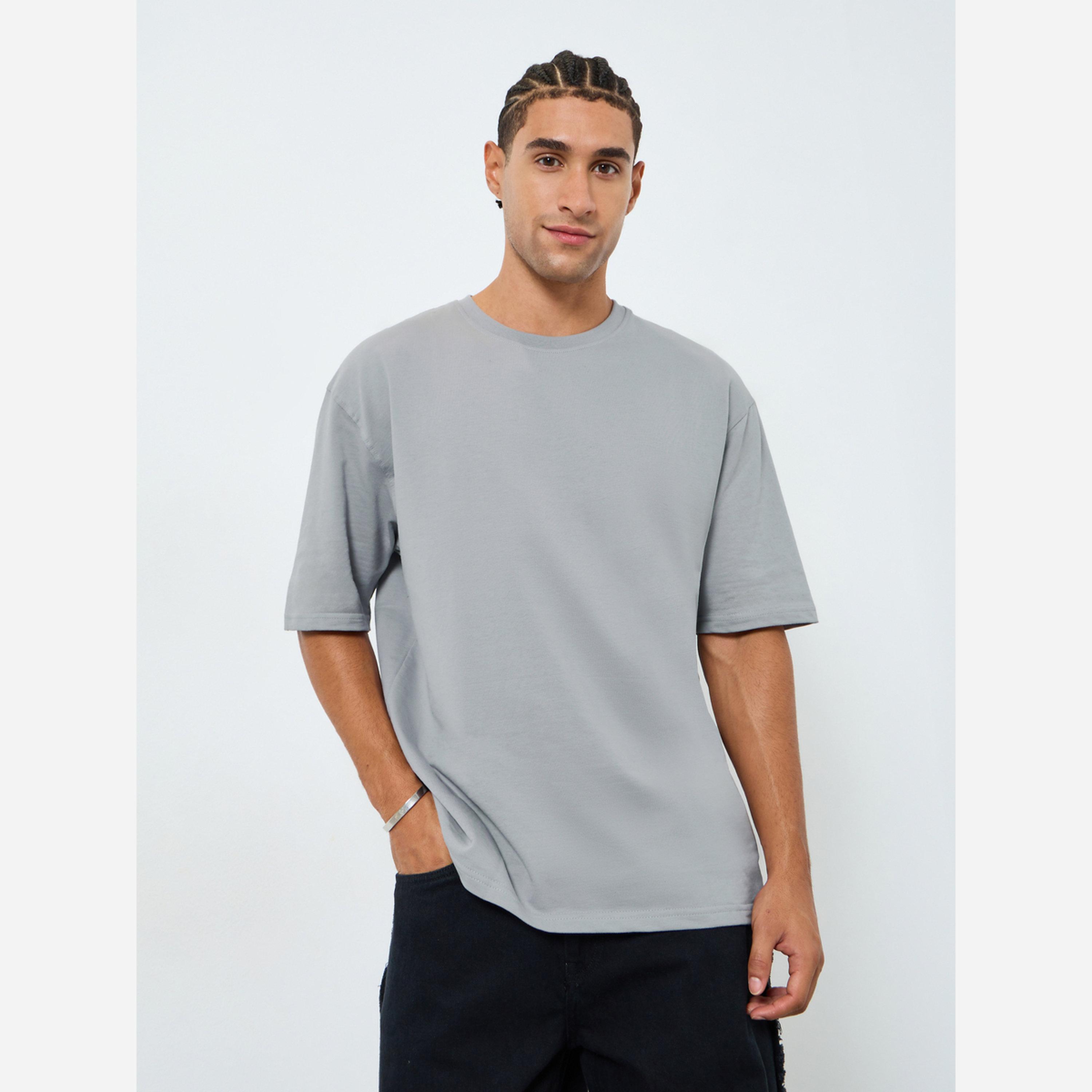 ستايلي - تيشيرت رجالي لون رمادي طبعة رسومات مقاس واسع-men-clothing-tshirtsandpolos-tshirts-image-1