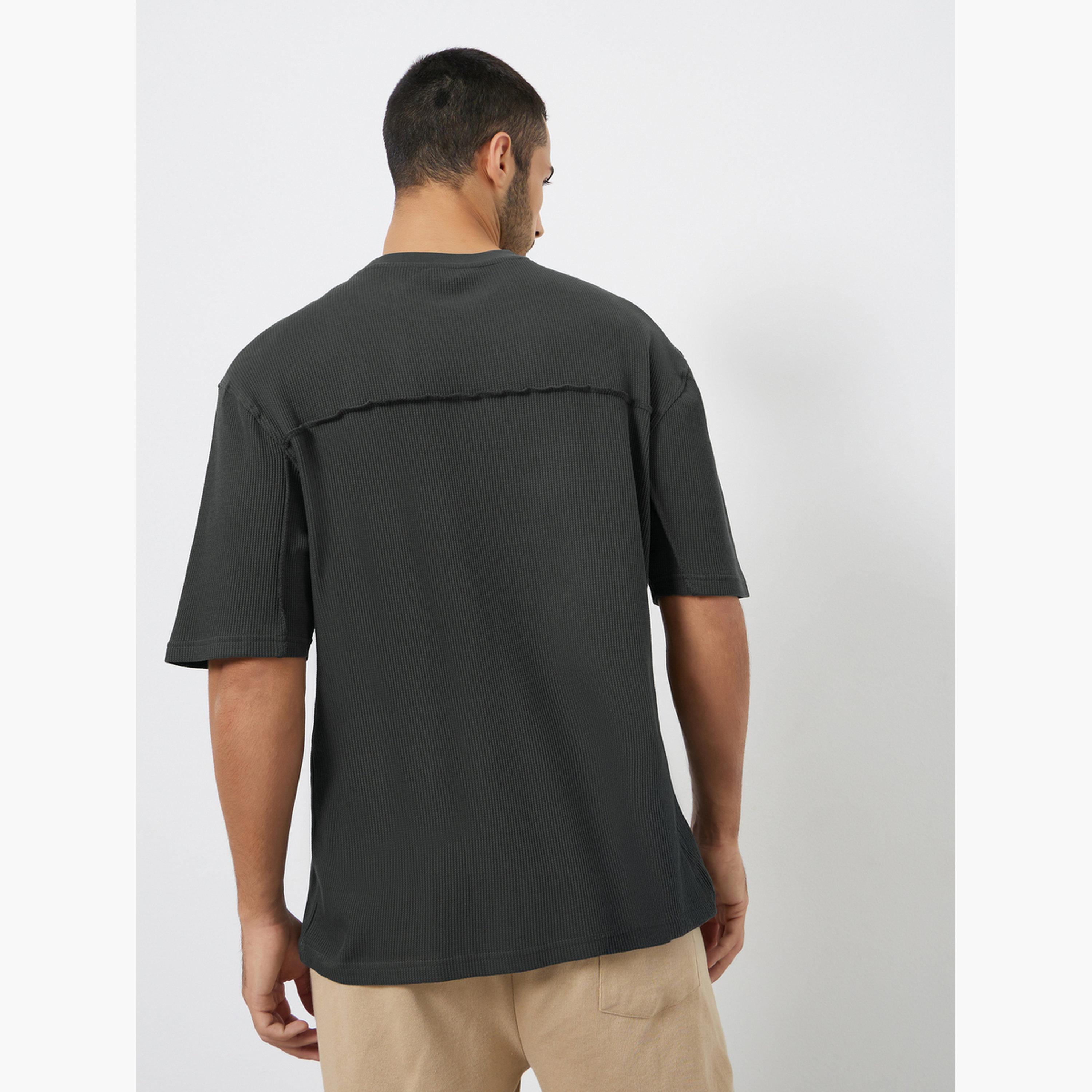 Styli Men Charcoal Waffle Knit Oversized T-Shirt-men-clothing-tshirtsandpolos-tshirts-image-4