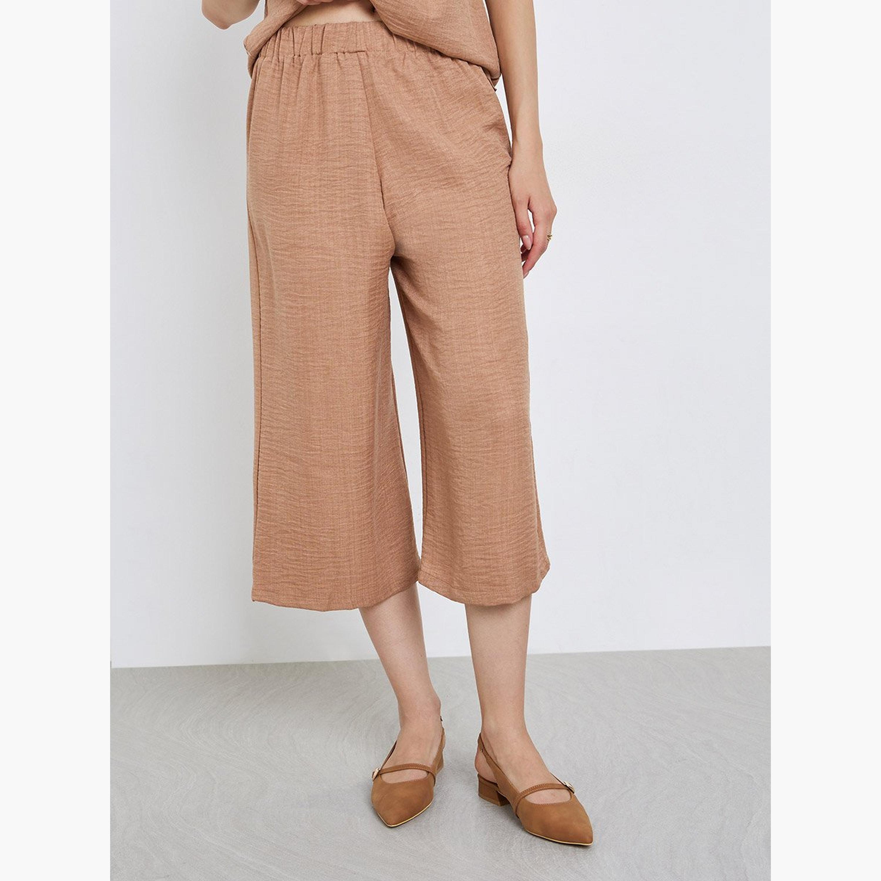 تيك تو - قميص بني بأكمام قصيرة وبنطال بطول 3/4-women-clothing-coordsets-image-4