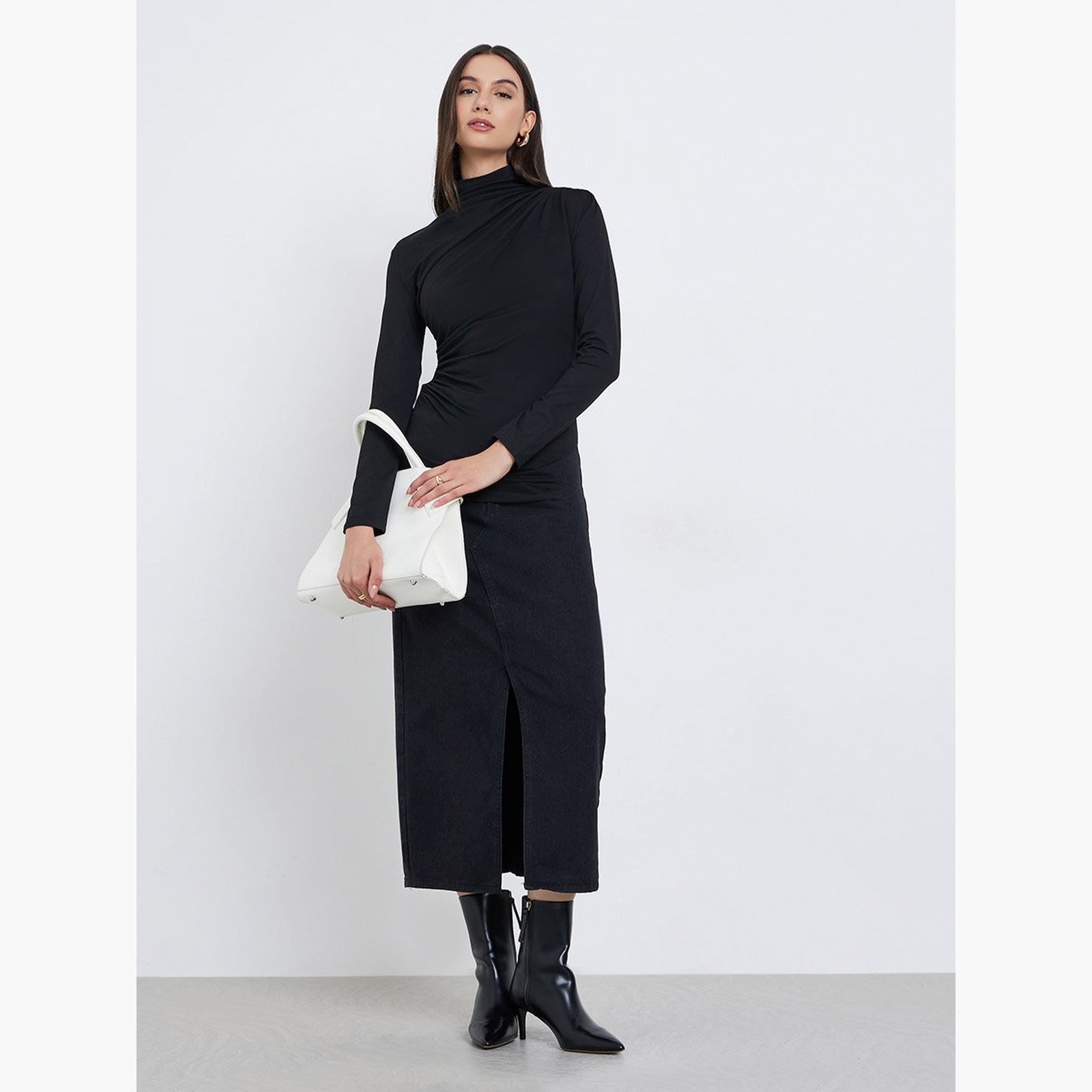 تيك تو - بلوزة سوداء بأكمام طويلة وتفاصيل كشكشة-women-clothing-shirtsandblouses-blouses-image-2