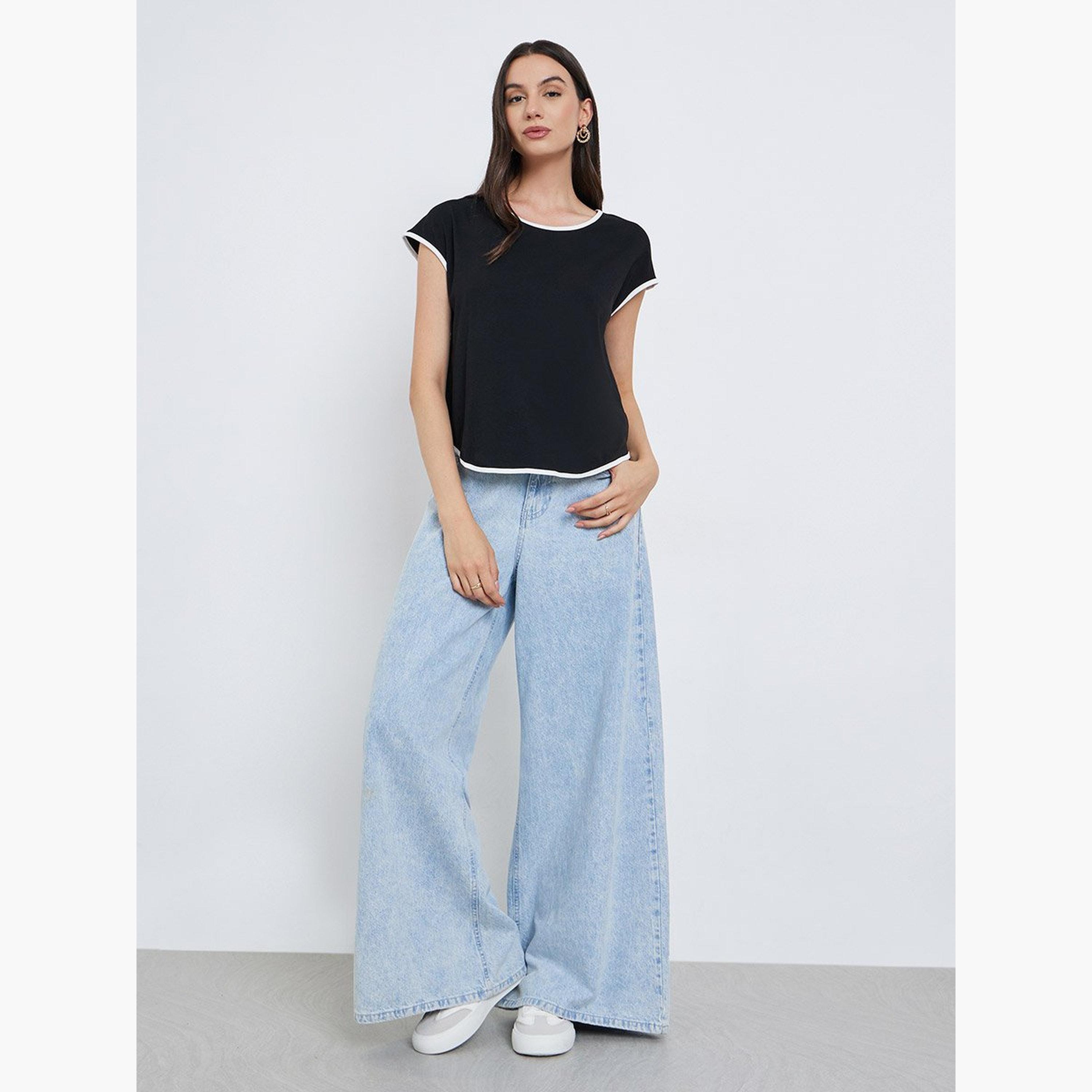 تيك تو - تي شيرت مزين باللونين الأبيض والأسود-women-clothing-coordsets-image-1