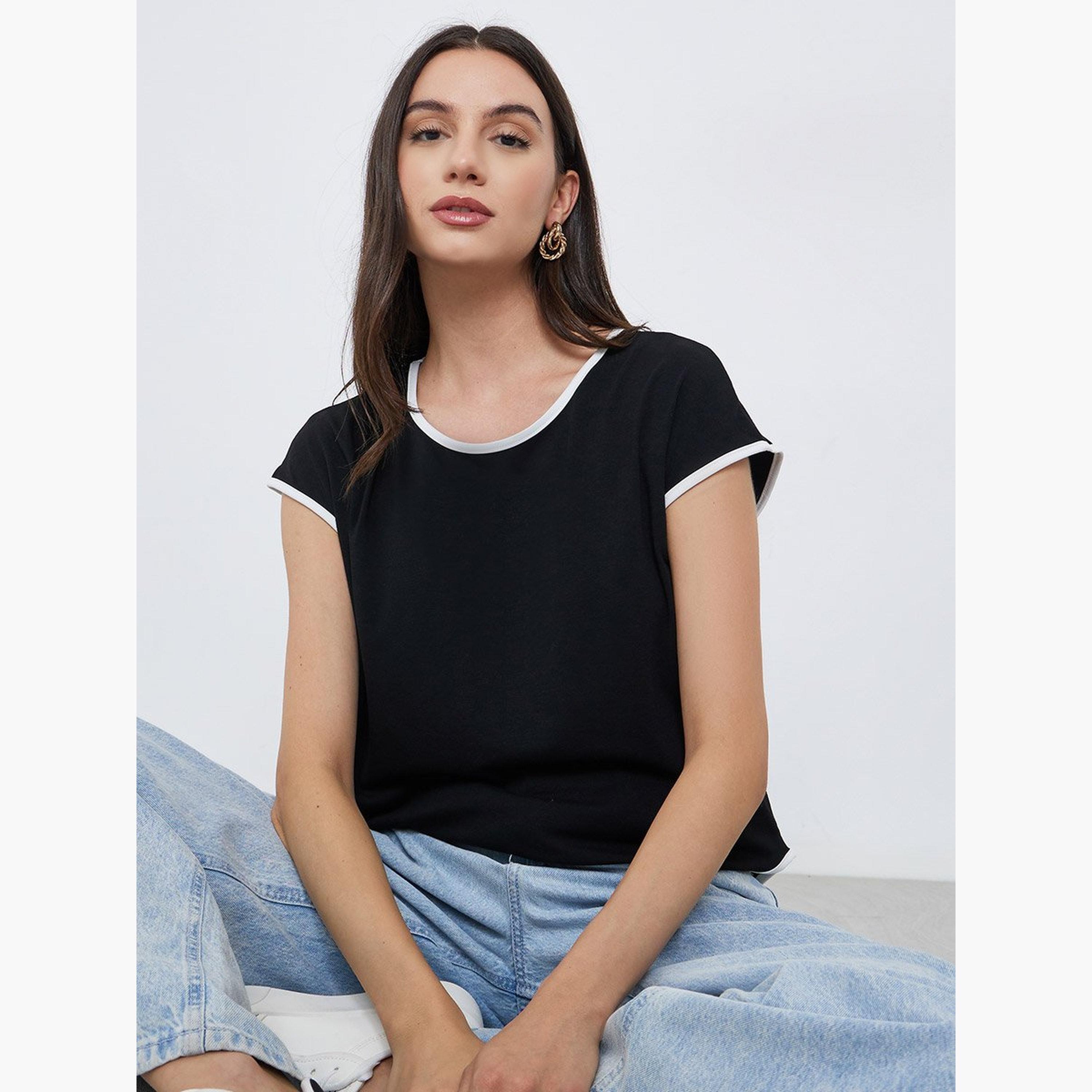 تيك تو - تي شيرت مزين باللونين الأبيض والأسود-women-clothing-coordsets-image-2