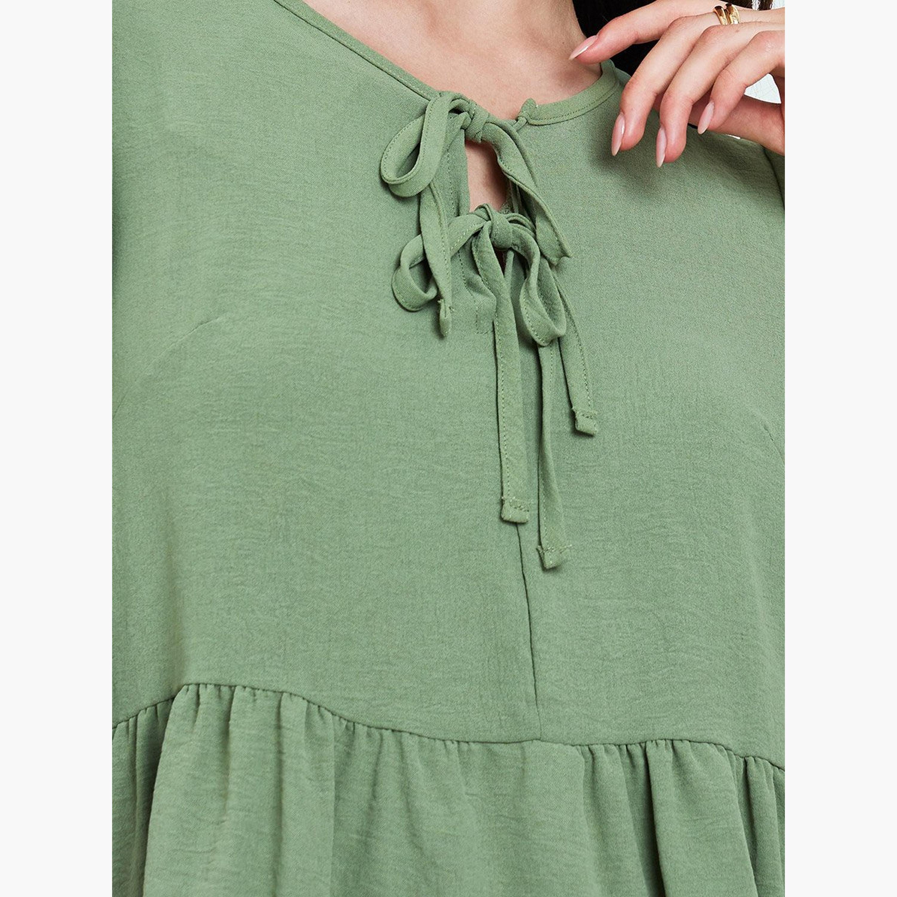 تيك تو - طقم بلوزة بحافة مكشكشة وبنطال مطبوعة بأوراق الشجر-women-clothing-coordsets-image-3