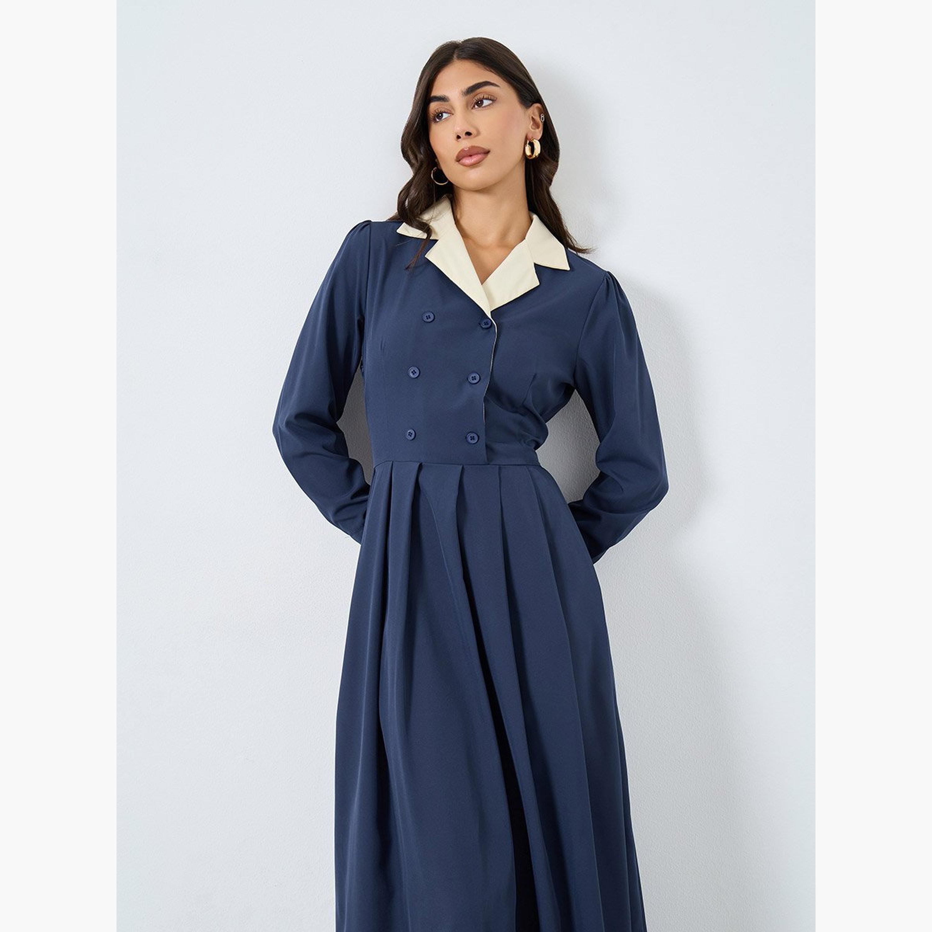 ستايلي - فستان ماكسي أزرق داكن بفتحة صدر متباينة-women-clothing-dresses-image-2