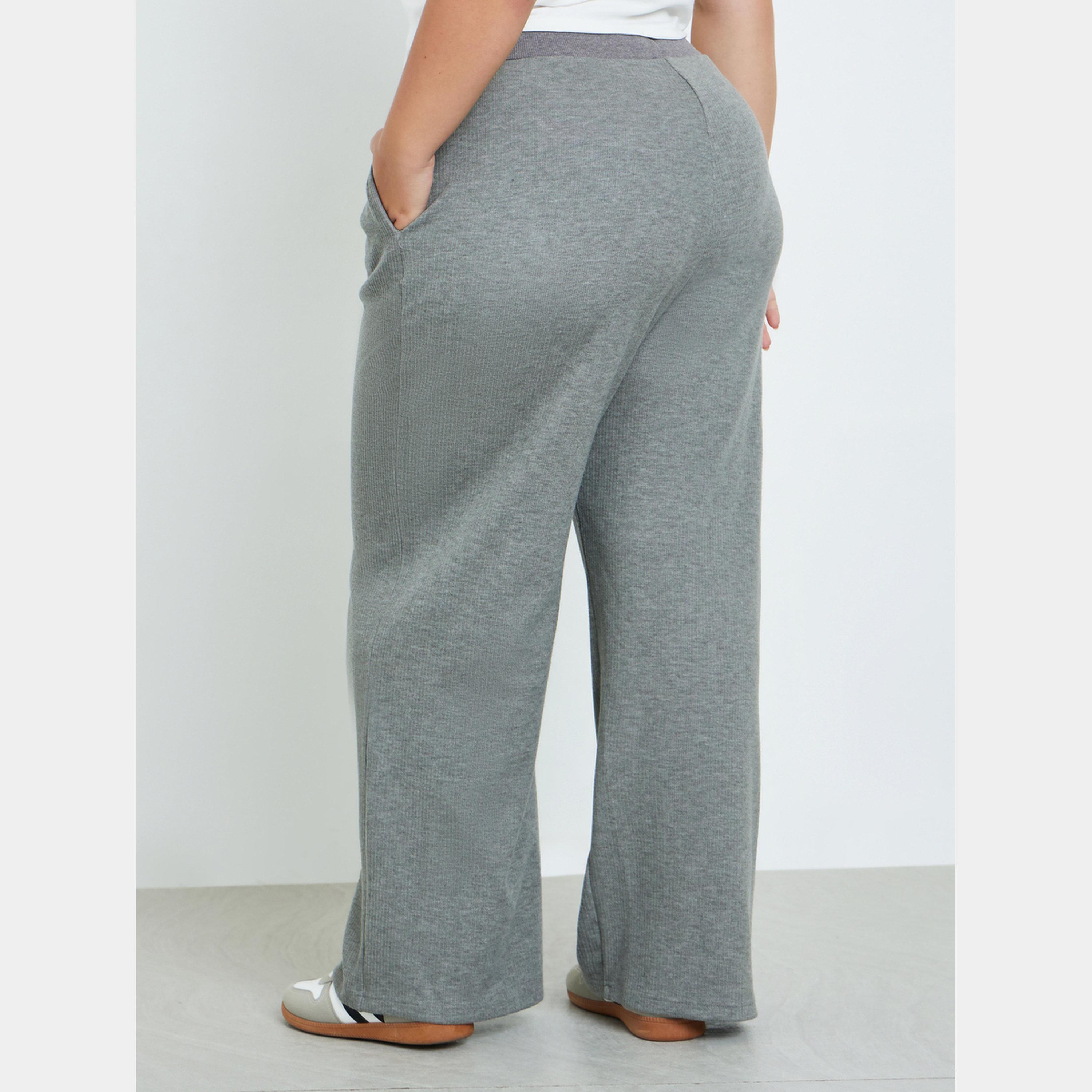 ستايلي - بنطال رياضي مريح مضلع باللون الرمادي بمقاس واسع-women-clothing-bottoms-joggers-image-4