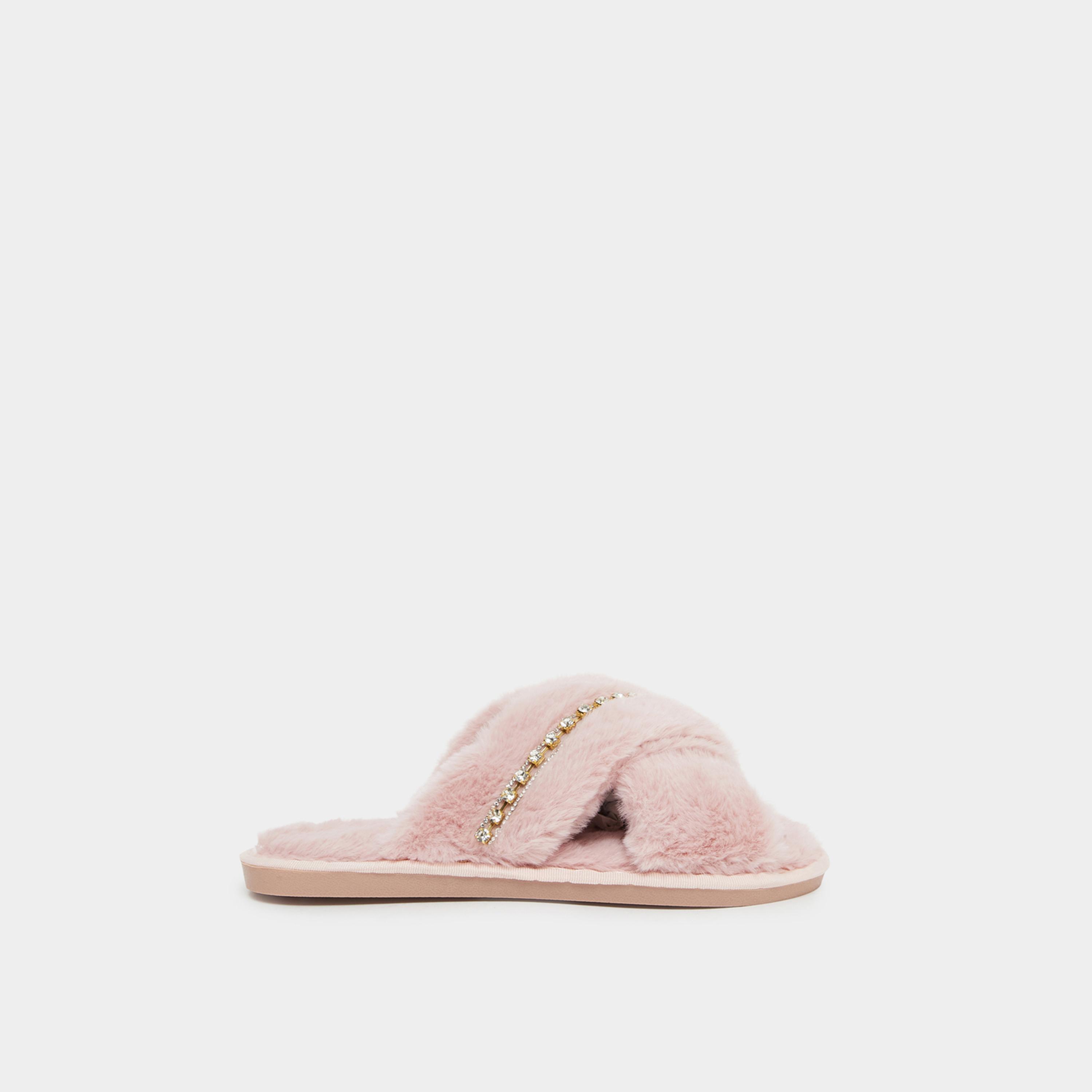 ستايلي - شبشب نوم نسائي من الفرو الصناعي المزخرف لون بيج-women-shoes-bedroomslippers-image-3