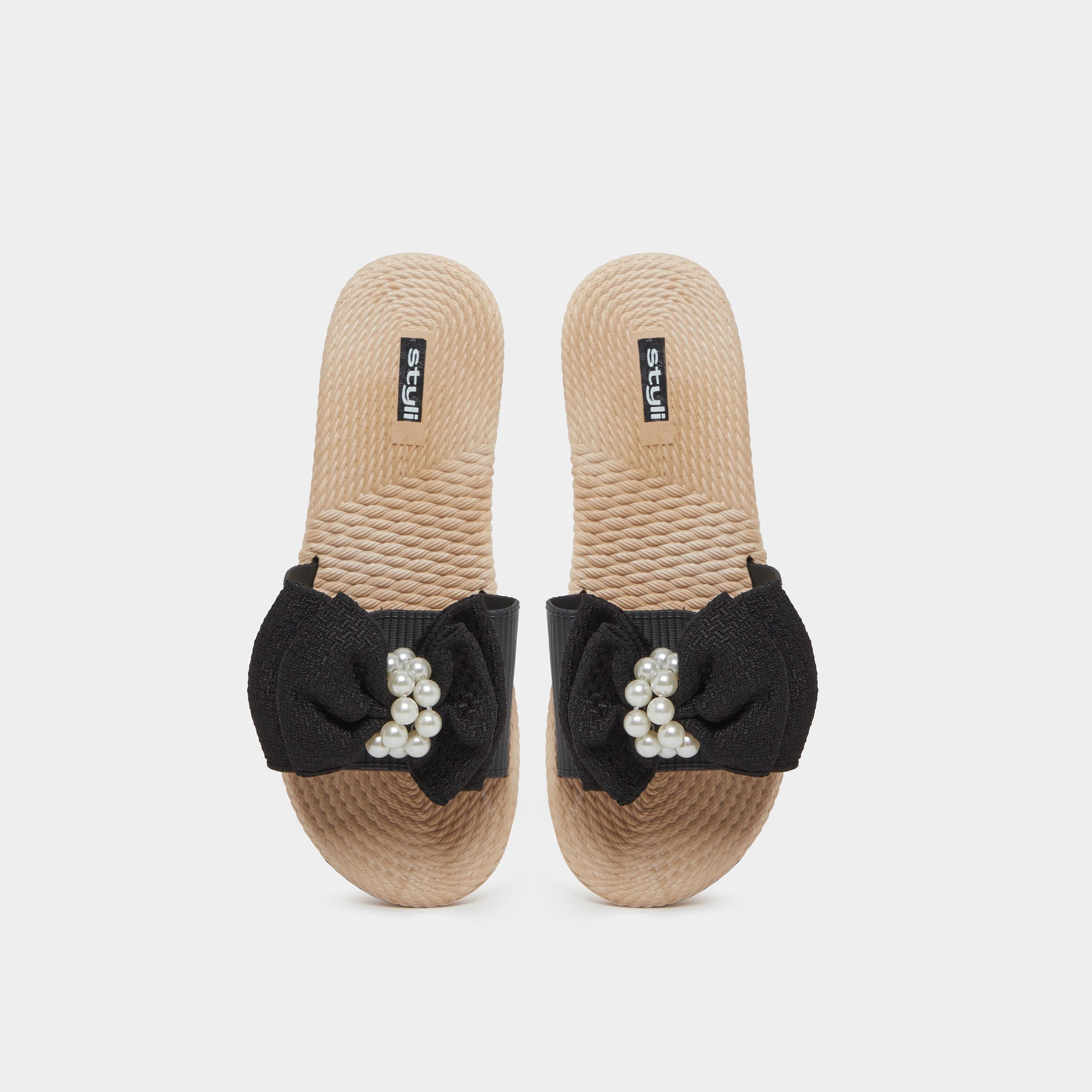 ستايلي - صندل مسطح بتفاصيل فيونكة سوداء للنساء-women-shoes-sandals-flats-image-5