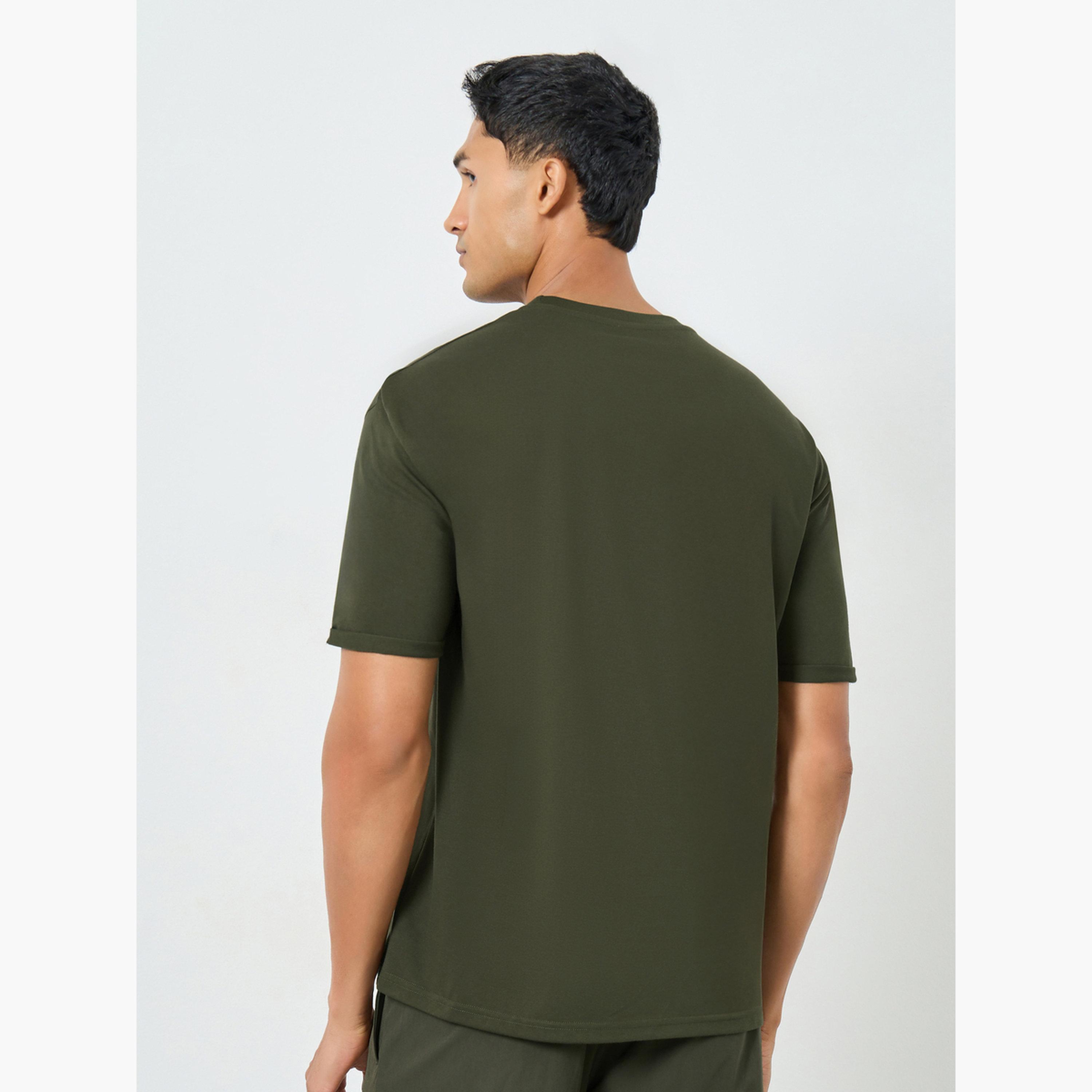 Styli Men Olive Green Slogan Print Oversized T-Shirt-men-clothing-tshirtsandpolos-tshirts-image-5