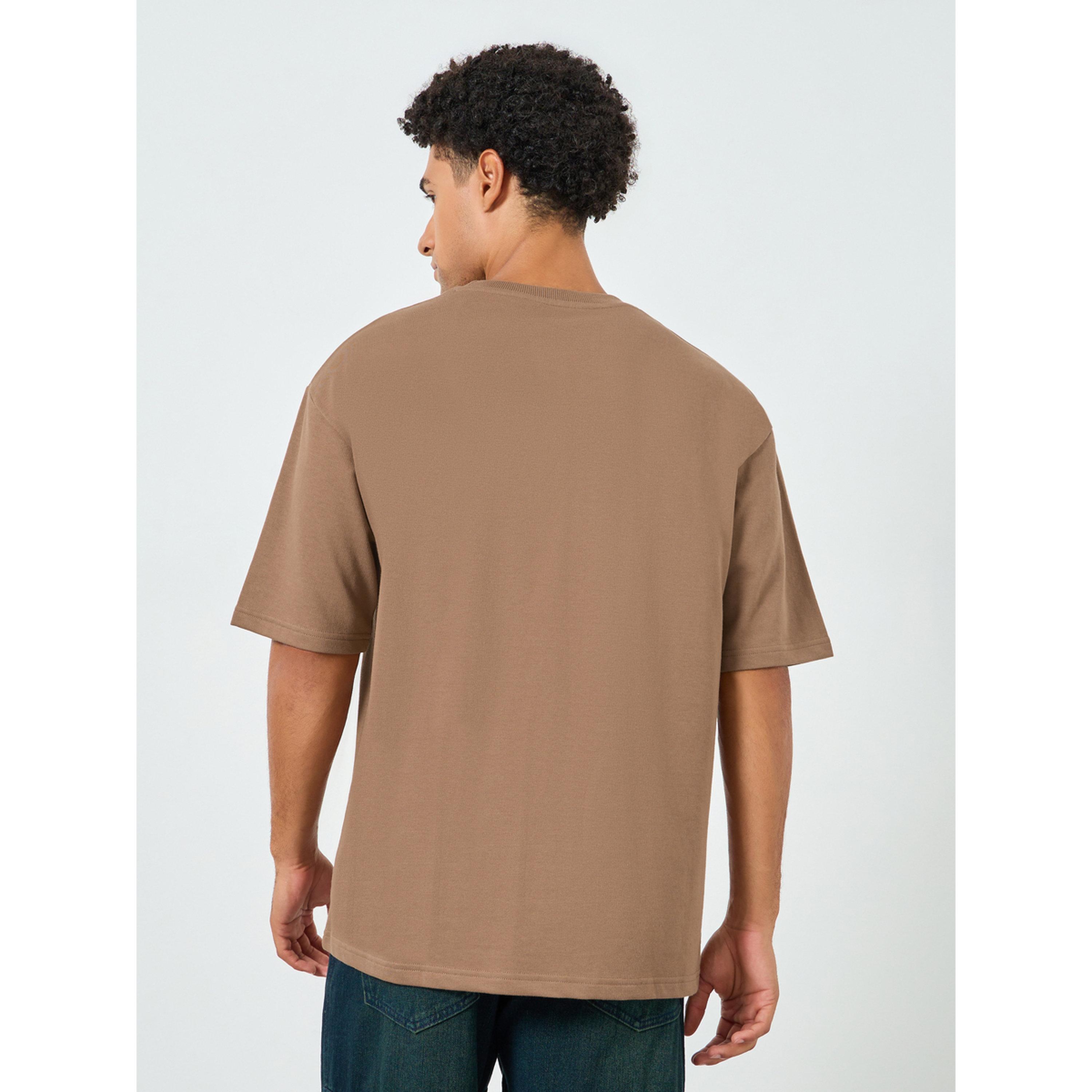 تيشيرت بطبعة جرافيك وقصة واسعة للرجال-men-clothing-tshirtsandpolos-tshirts-image-3
