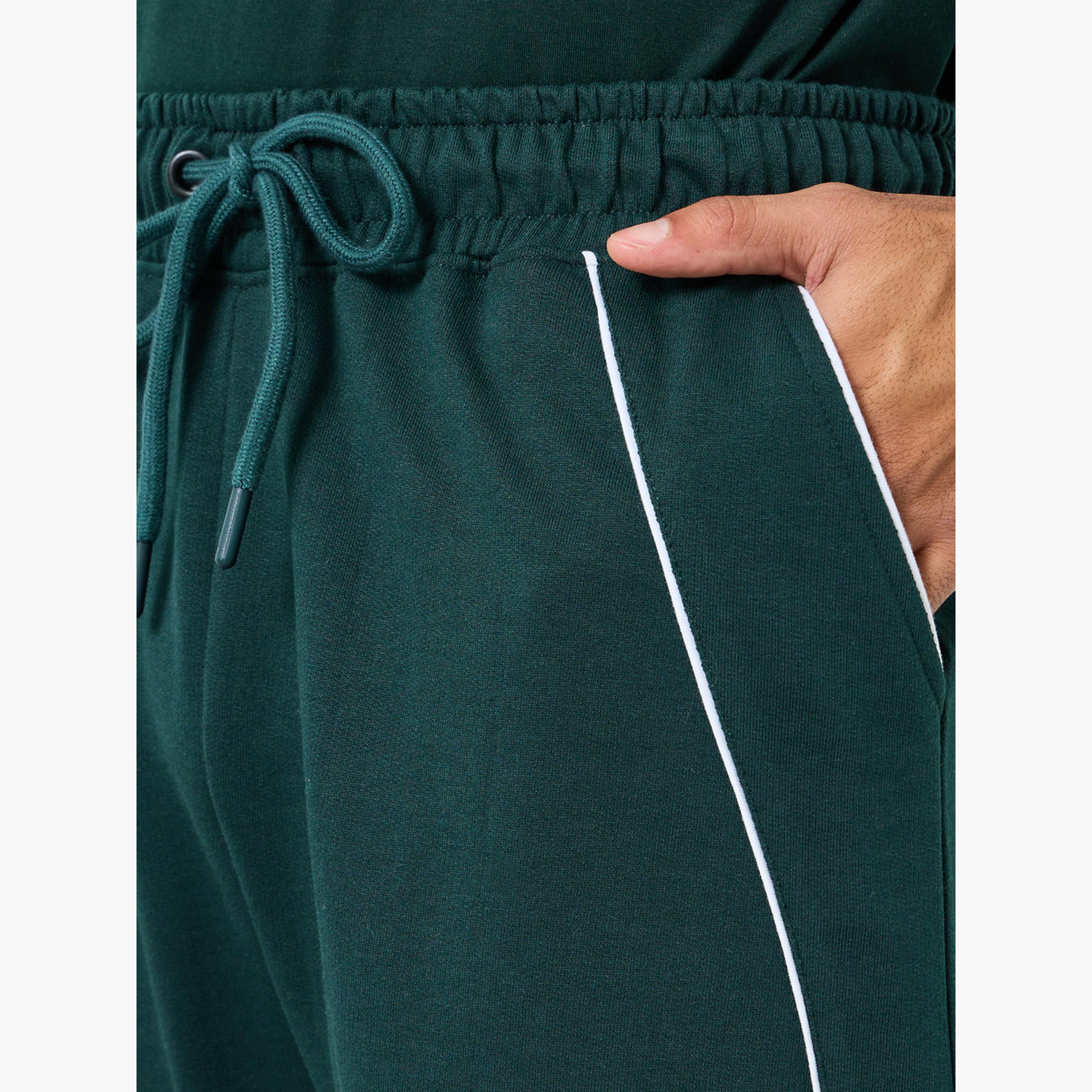 شورت تيري بتفاصيل تحديد-men-clothing-bottoms-shorts-image-4