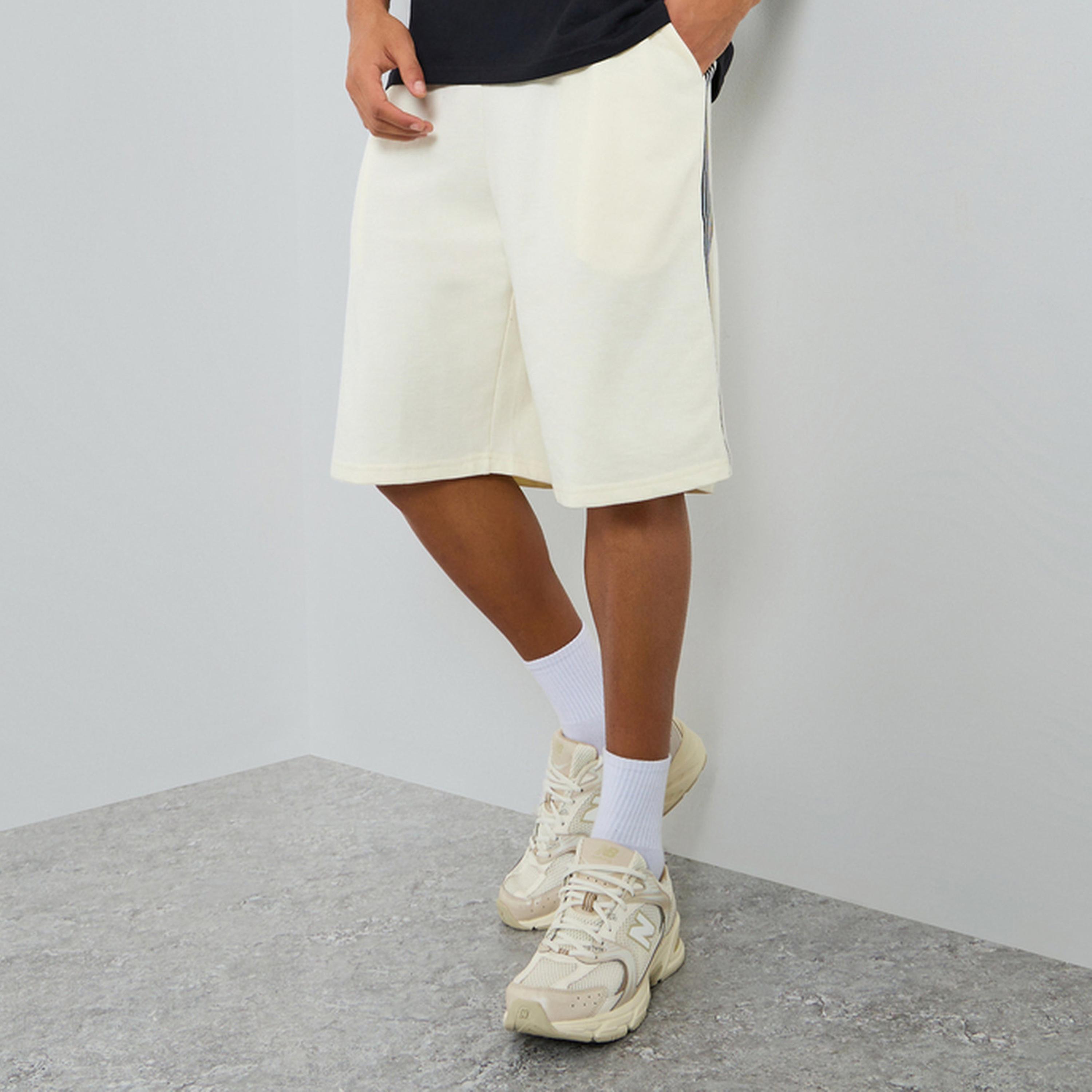 Styli Men Off-White Striped Terry Oversized Shorts-men-clothing-bottoms-shorts-image-1