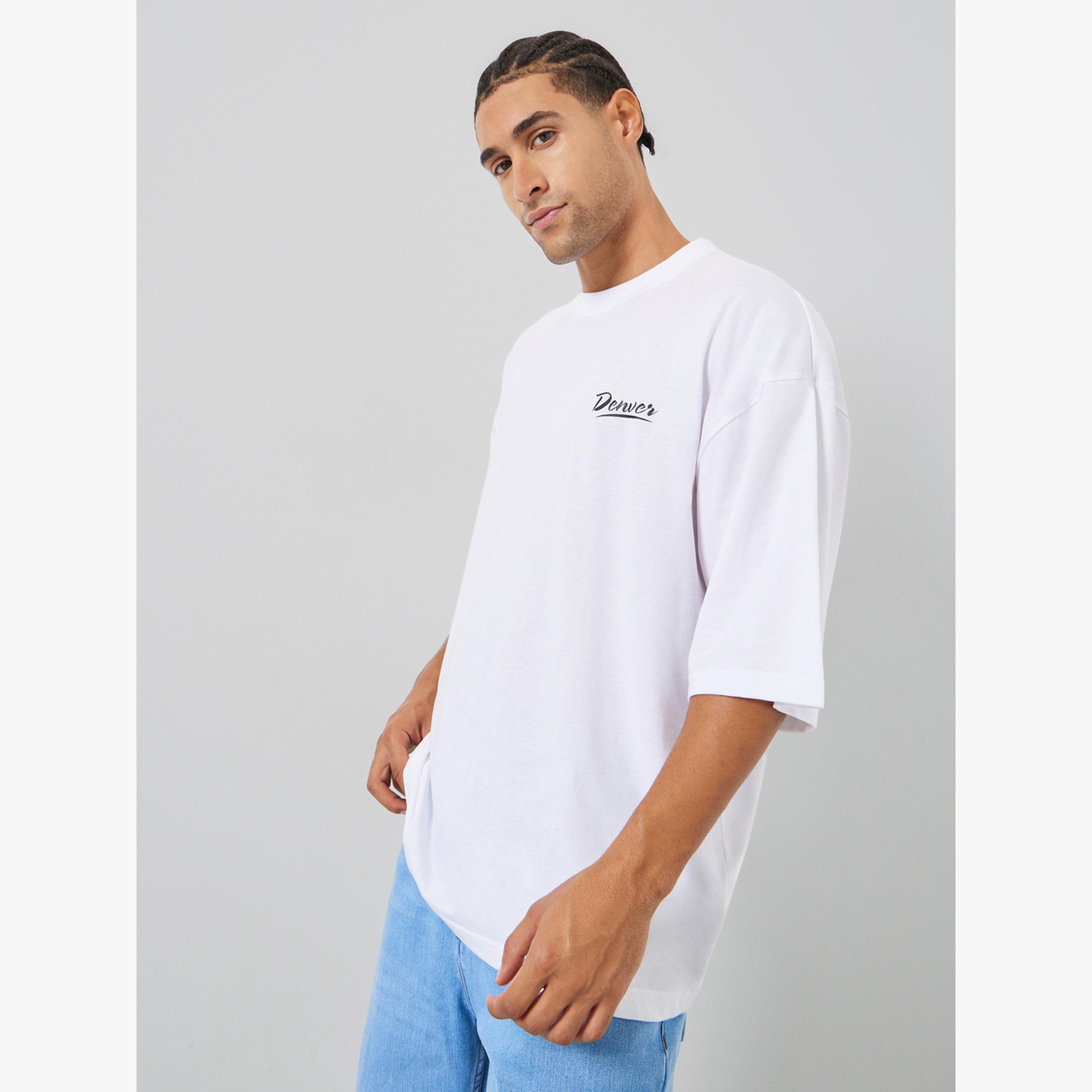 تيشيرت بقصة بوكسي وطبعة جرافيك-men-clothing-tshirtsandpolos-tshirts-image-1