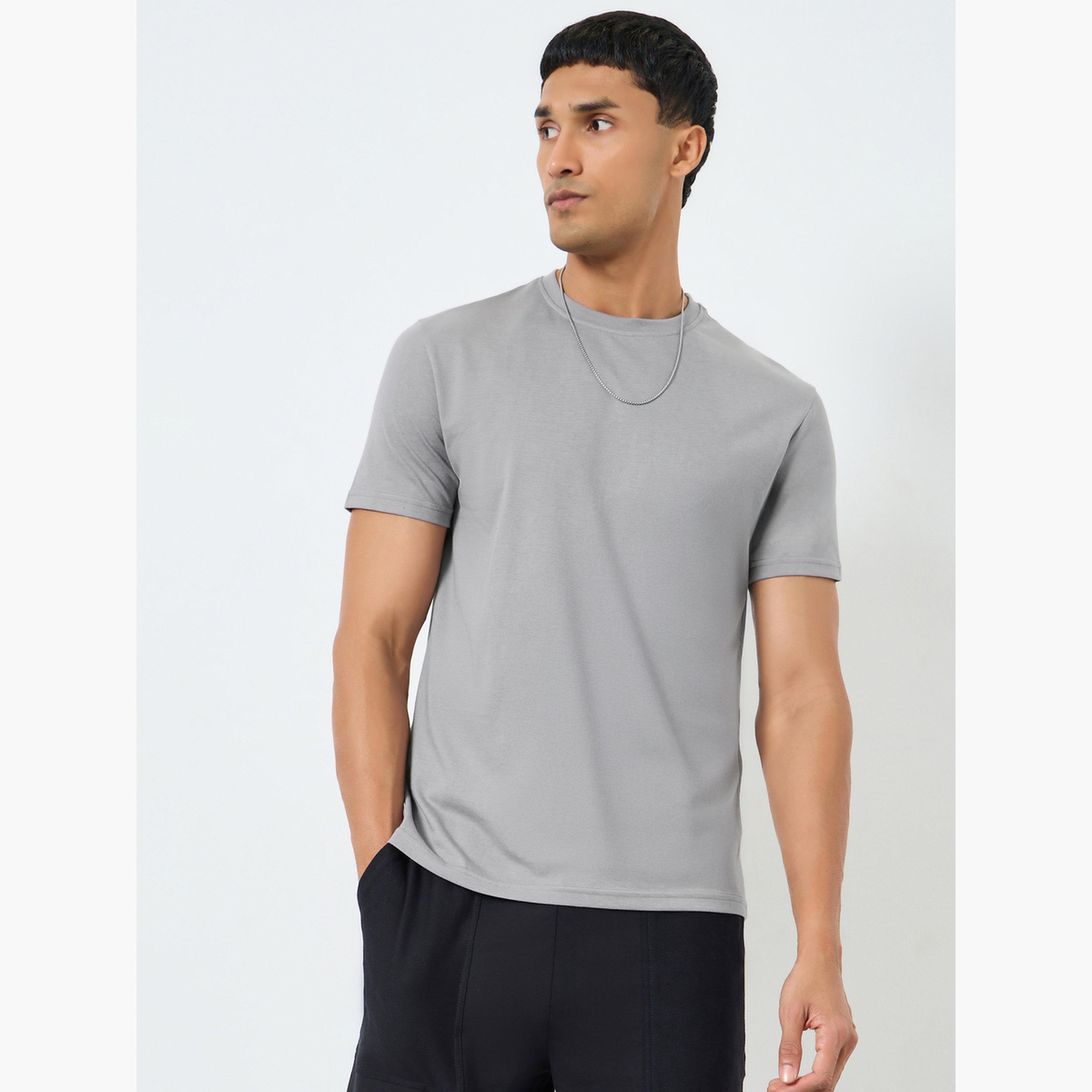 طقم قميص بأزرار وبنطلون-men-clothing-tshirtsandpolos-tshirts-image-1