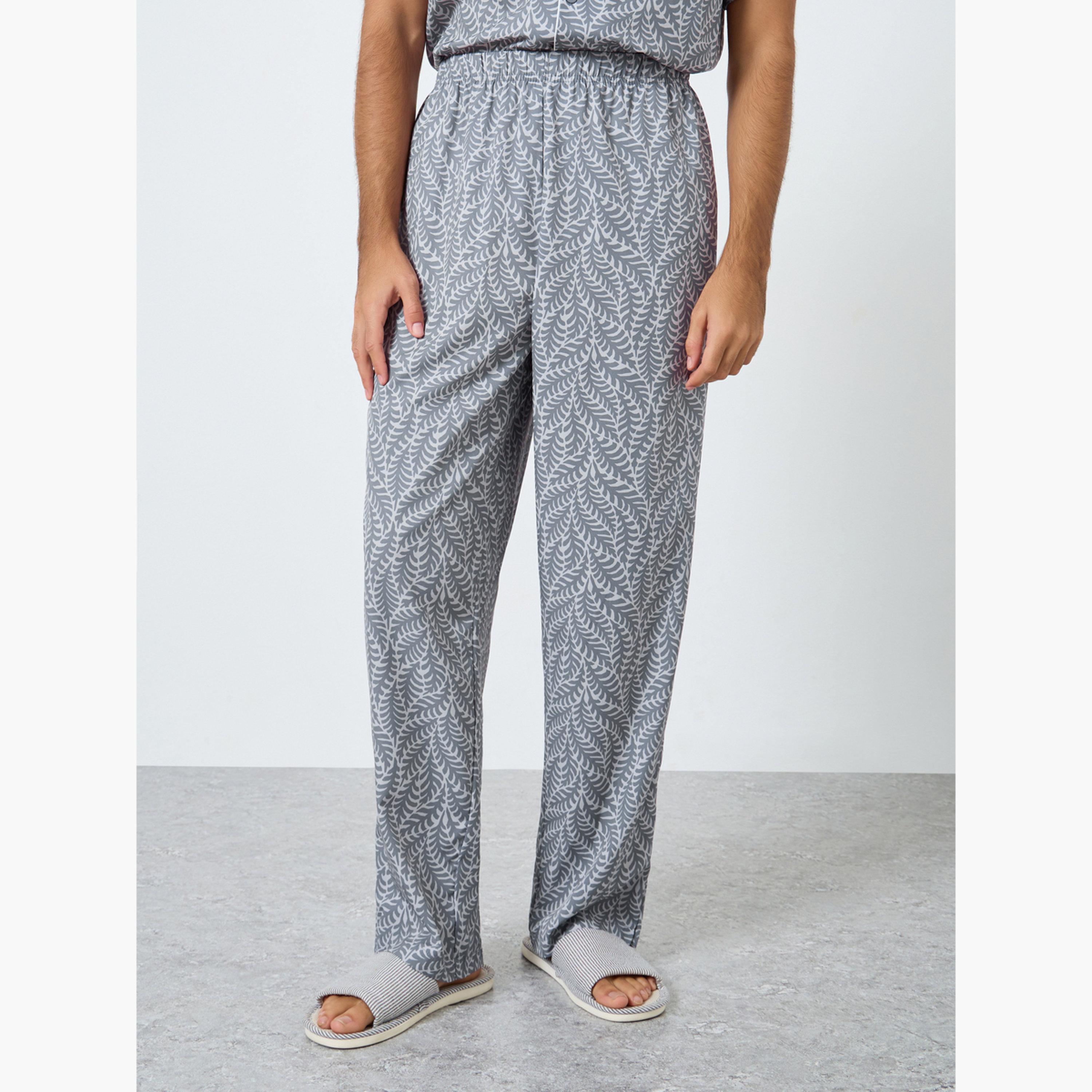 ستايلي - بيجاما رجالي مريحة بطبعة أوراق الشجر-men-clothing-nightwear-sets-image-3